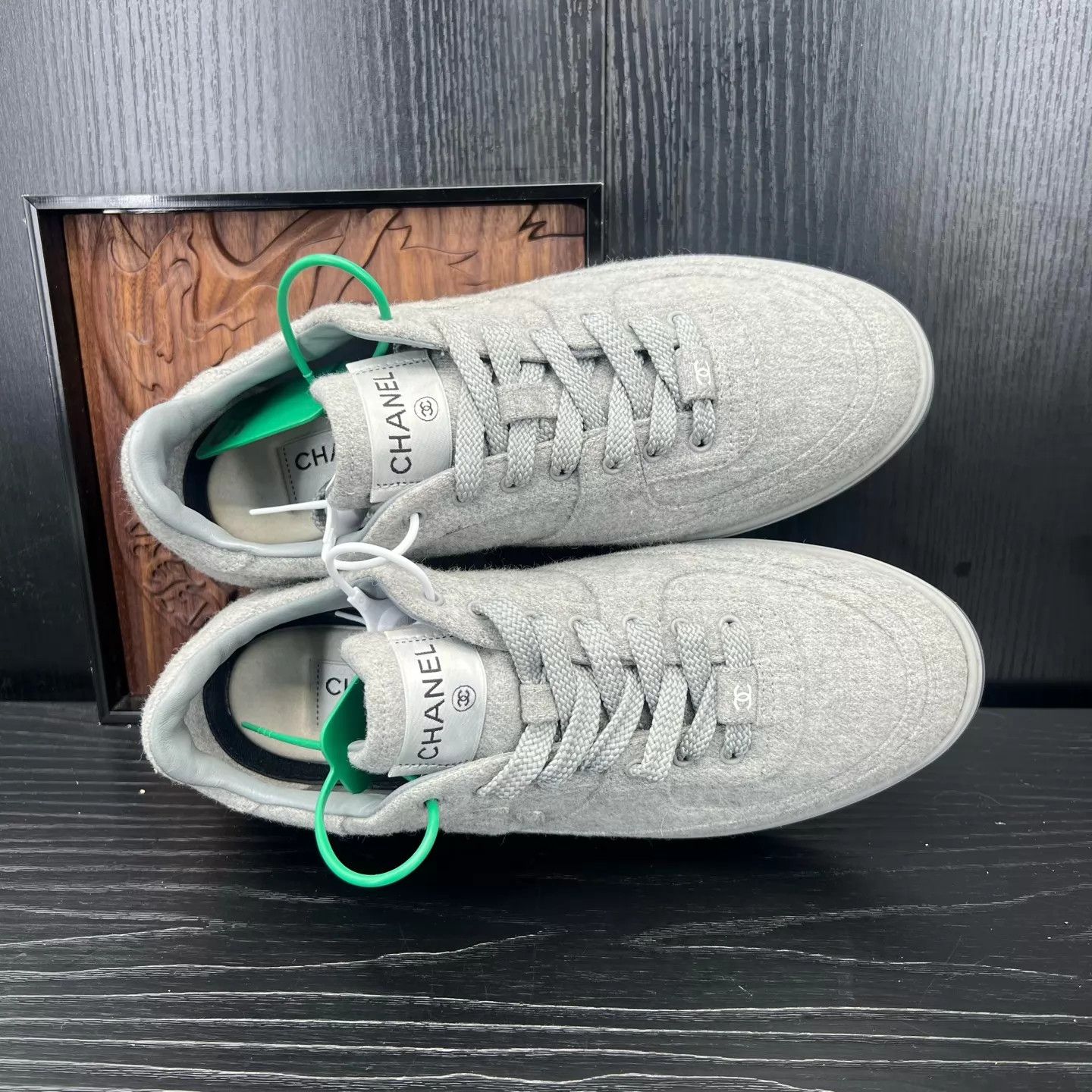 Chanel Chanel 24B Wool Gray Low-top Sneakers 38.5 Like New Size US 8 / IT 38 - 7 Thumbnail