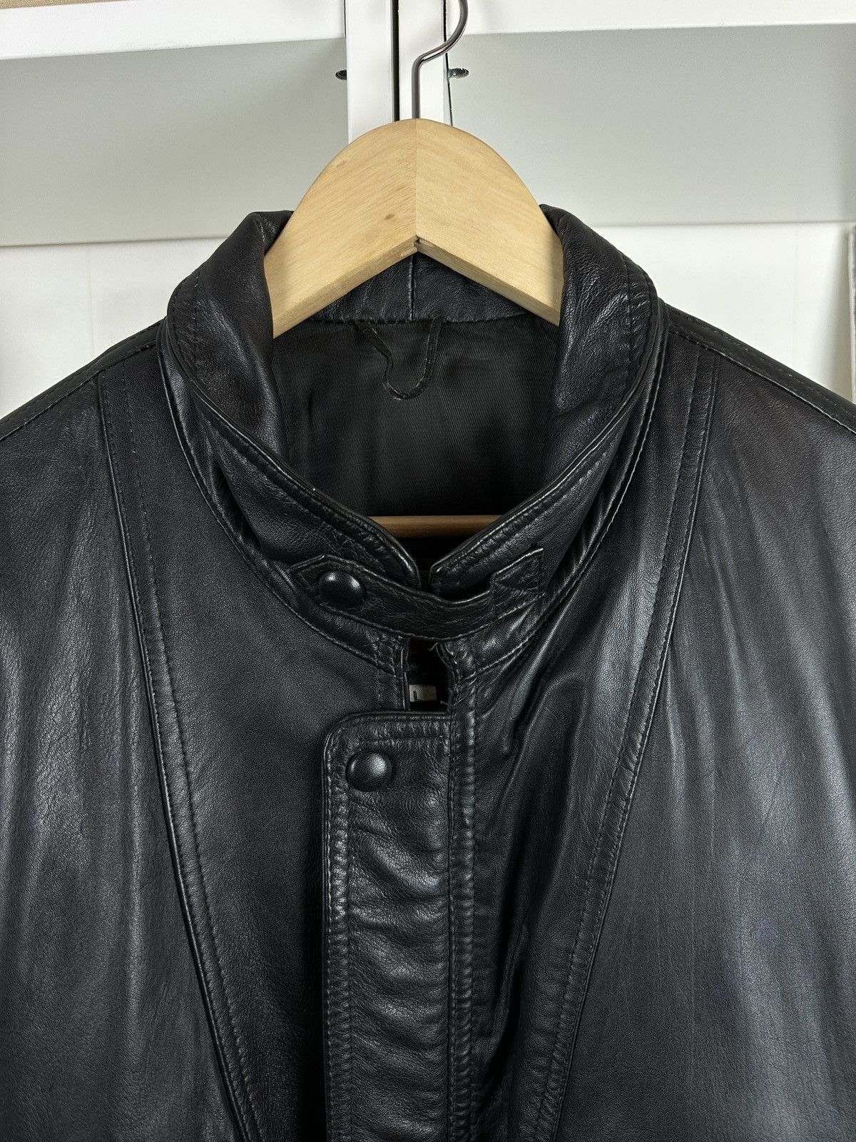Other Vintage 90s leather boxy quality bomber jacket Size US L / EU 52-54 / 3 - 7 Thumbnail