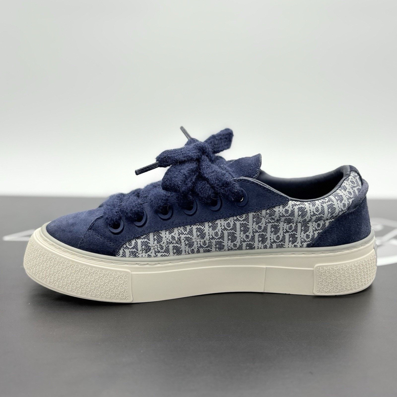 Dior Dior B33 ' Oblique Navy Blue ' | SUPER CLEAN! Size US 8 / EU 41 - 4 Thumbnail