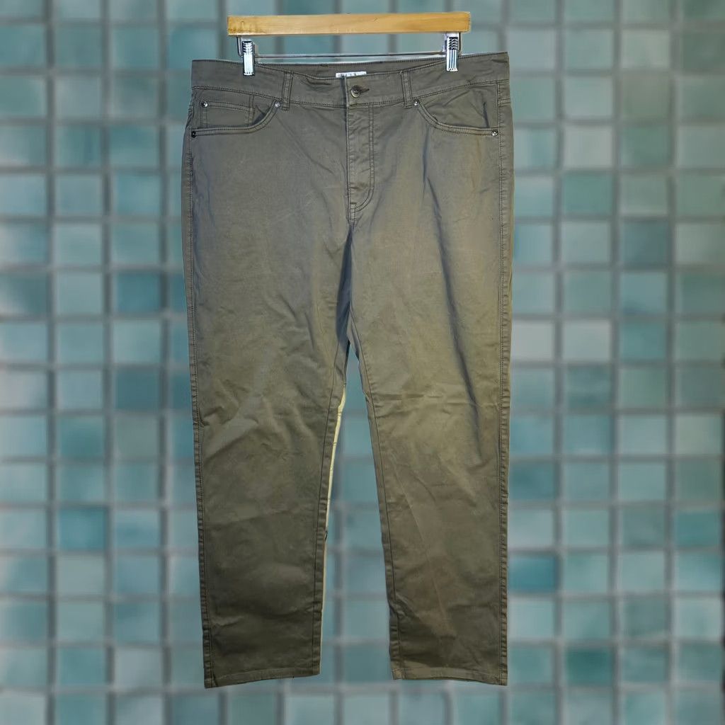 Peter Millar Peter Millar Pants Mens 5 Pocket Straight Leg Cotton Twill 38 Green Taupe Casual Chino Jeans Vintage? No Size US 37 - 1 Thumbnail