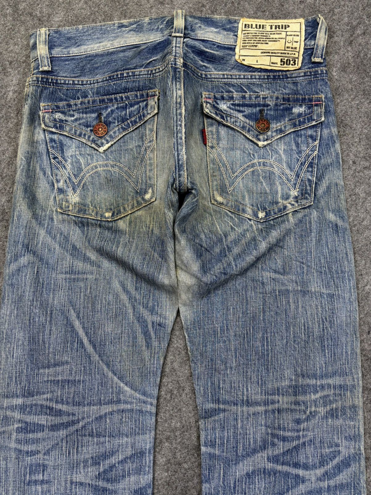 Edwin 💥Flare💥Edwin 503 Insane Fades Medium Wash Denim F910 Size US 33 - 7 Thumbnail