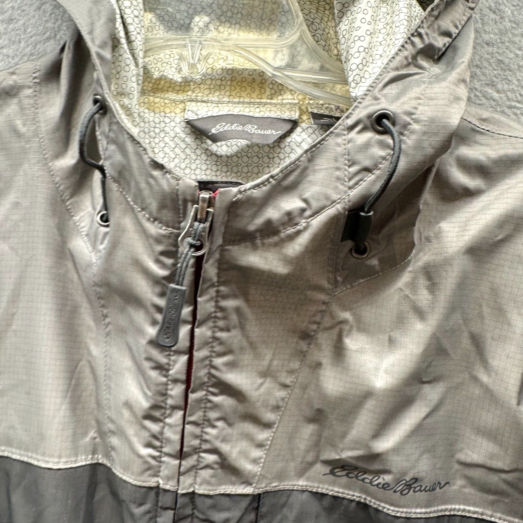 Eddie Bauer VINTAGE Eddie Bauer Jacket Adult Large Gray Windbreaker Water Resistant Hooded Vest Mens Size US L / EU 52-54 / 3 - 6 Thumbnail