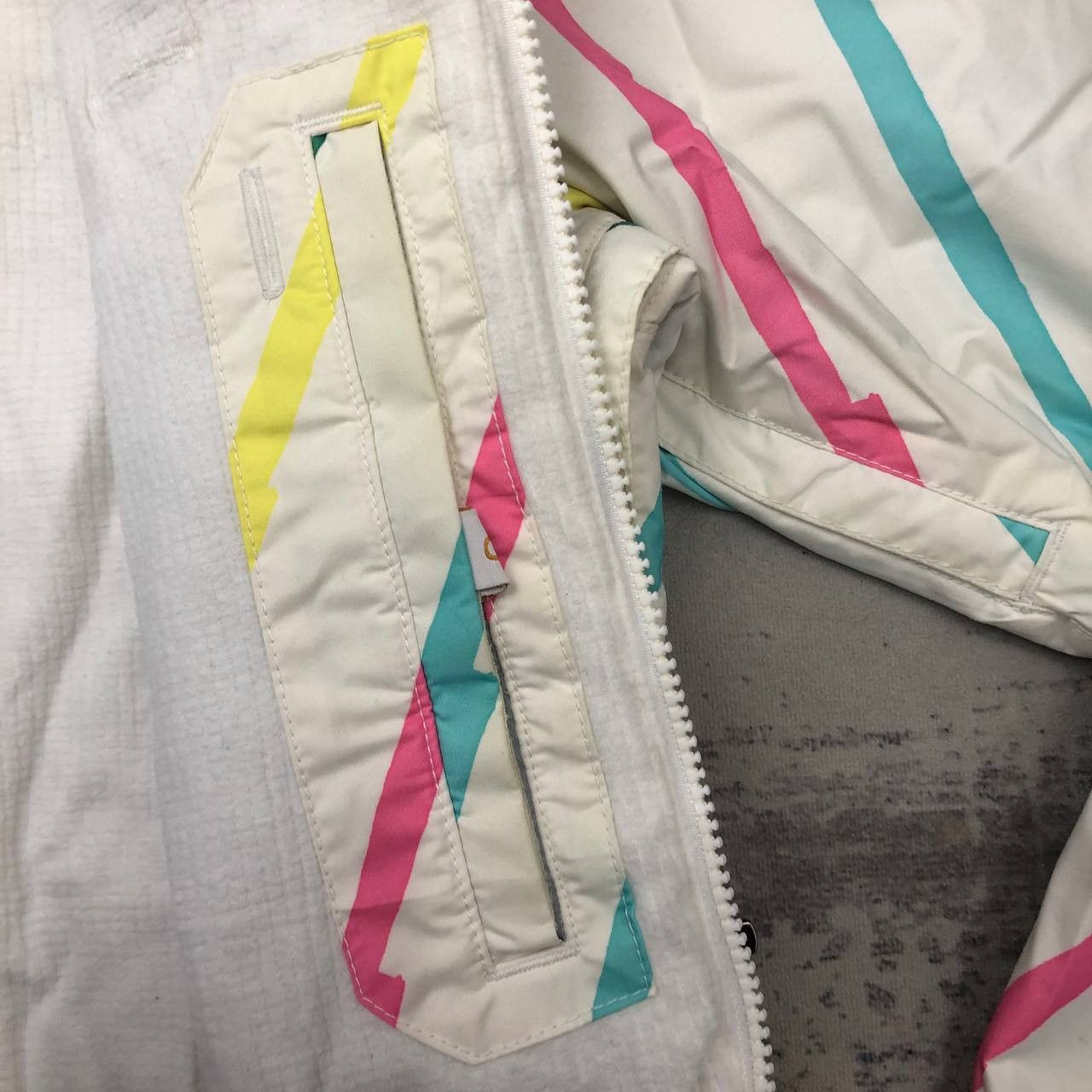 Bonfire Outerwear Y580 BONFIRE SNOWBOARD COMPANY SKI SNOW JACKETS Size XS / US 0-2 / IT 36-38 - 13 Thumbnail
