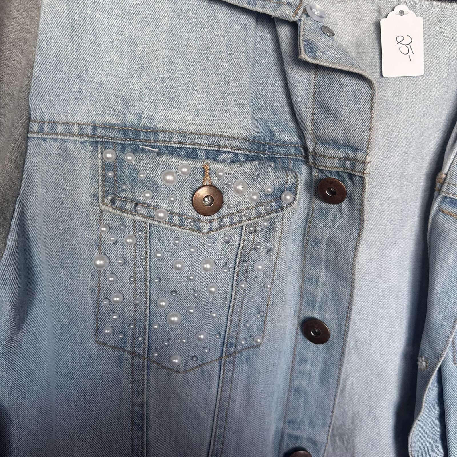 Designer Trendy Denim Jacket with Pearl Accents Size M / US 6-8 / IT 42-44 - 2 Thumbnail
