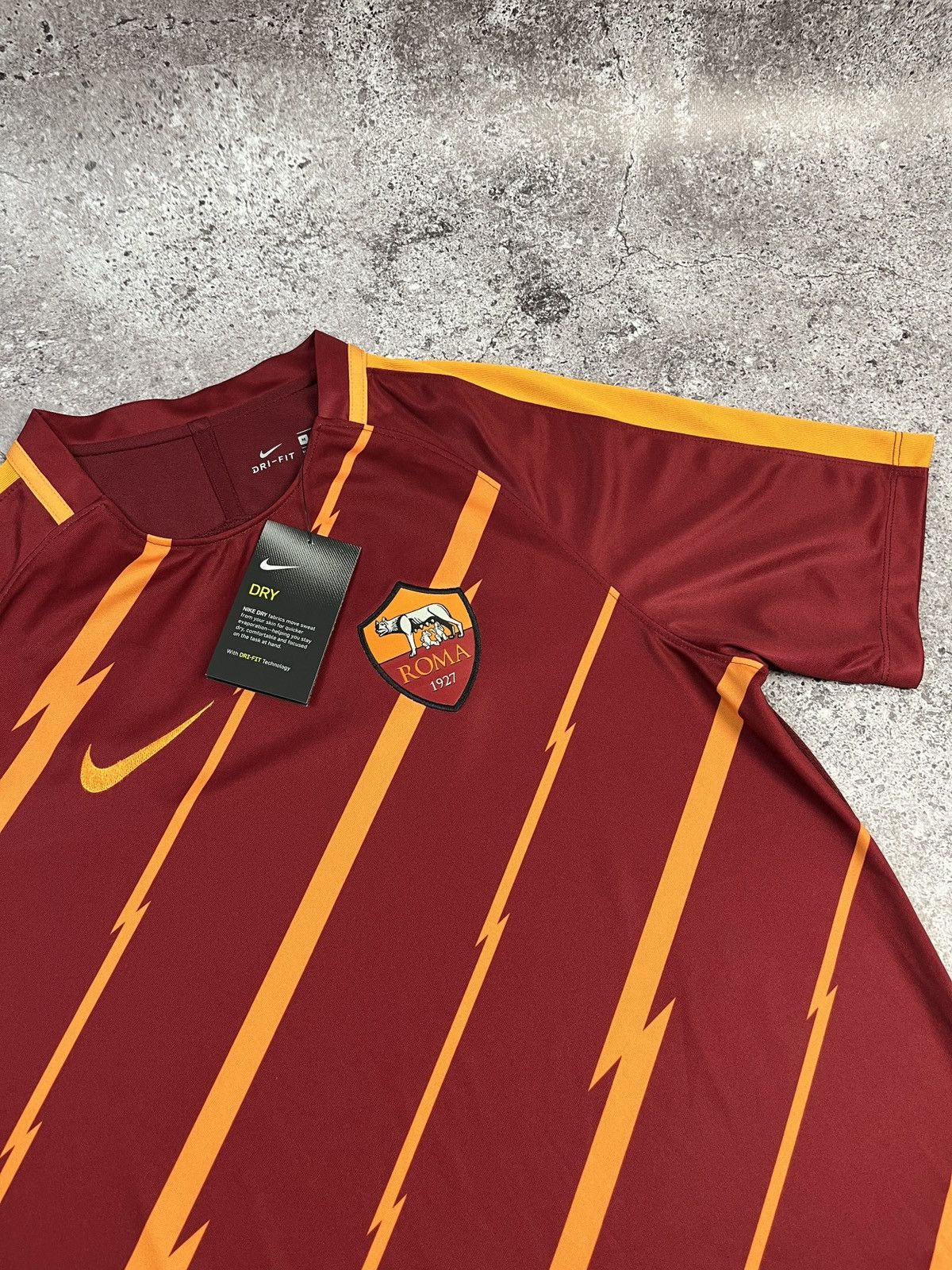 Nike Nike AS Roma 2017-18 Training Soccer Shirt Jersey Size US M / EU 48-50 / 2 - 3 Thumbnail