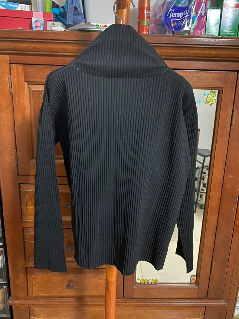 Issey Miyake Issey Miyake size:one size Black pleated long-sleeved shir Size S / US 4 / IT 40 - 2 Thumbnail
