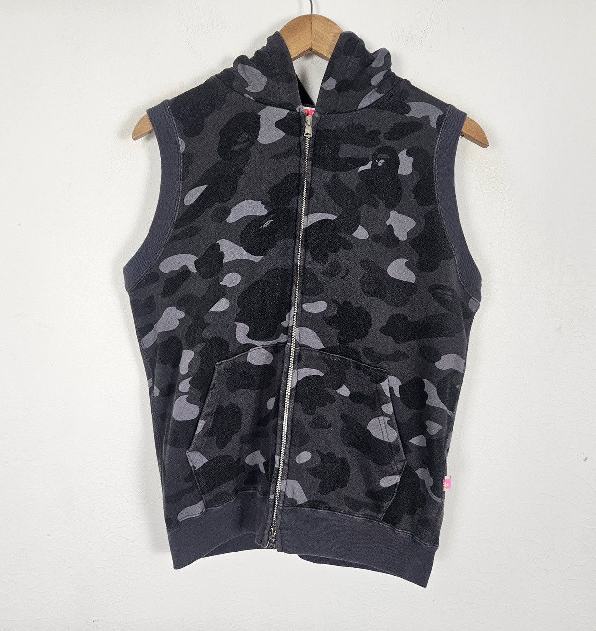 Bape A Bathing Ape BAPE Camo sleeveless vest hoodie Size US L / EU 52-54 / 3 - 3 Thumbnail