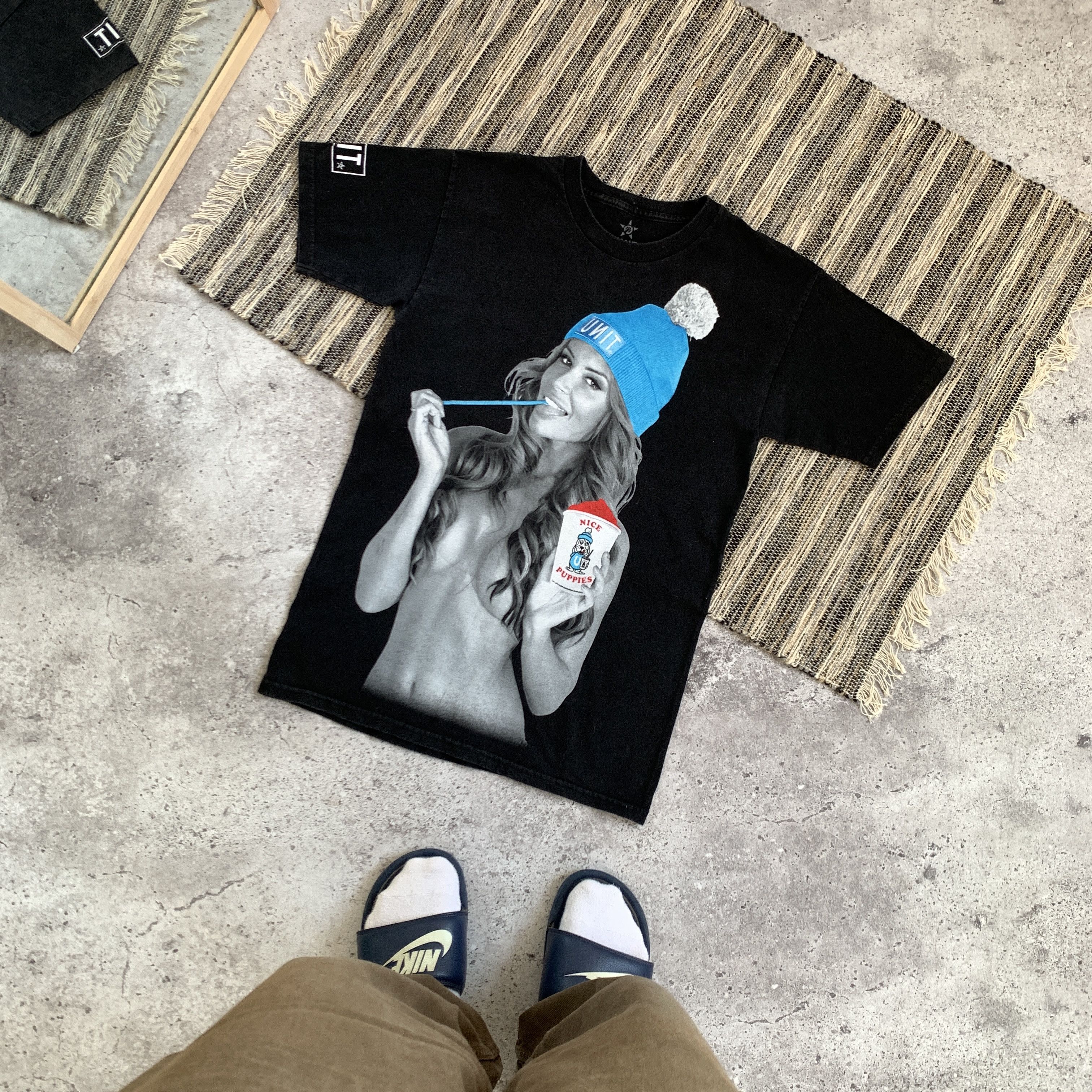 G-Unit Vintage G-Unit 90s Graphic 18+ Sex Tits Girl Black Tee Shirt Size US S / EU 44-46 / 1 - 1 Thumbnail