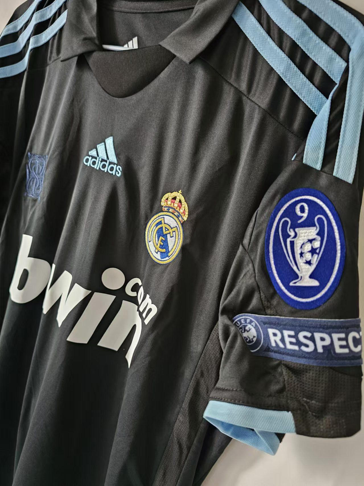 Other 2009 2010 Real Madrid #8 Kaka Jersey Size US XXL / EU 58 / 5 - 3 Thumbnail