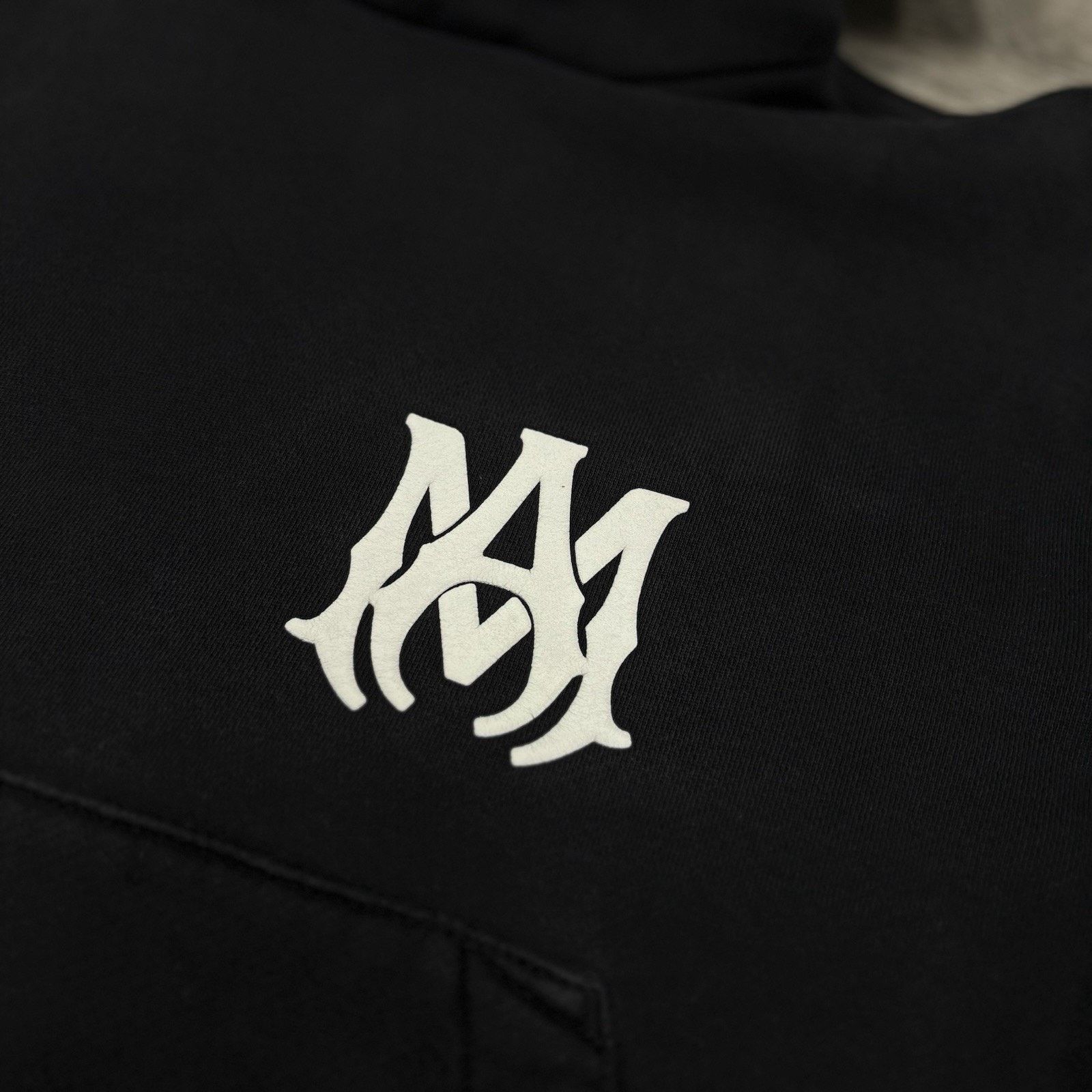Amiri Size M - Amiri Core Logo Hoodie ' Black ' | GREAT CONDITION! Size US M / EU 48-50 / 2 - 5 Thumbnail