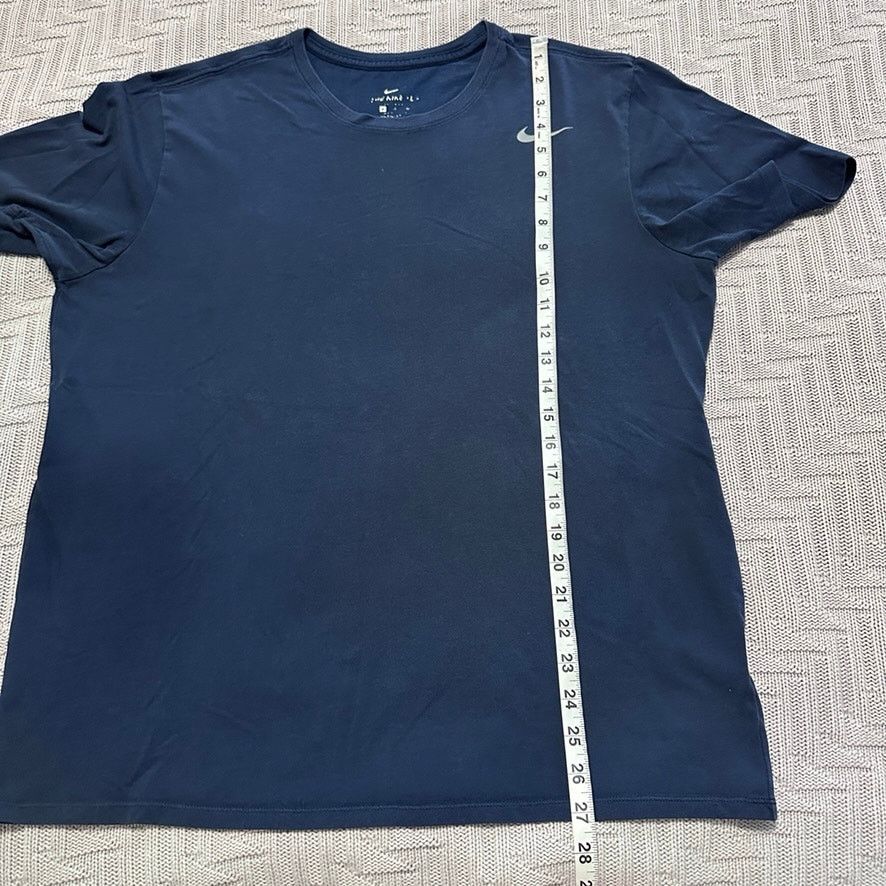 Nike Nike navy crewneck short sleeve tee size XL Size US XL / EU 56 / 4 - 6 Thumbnail