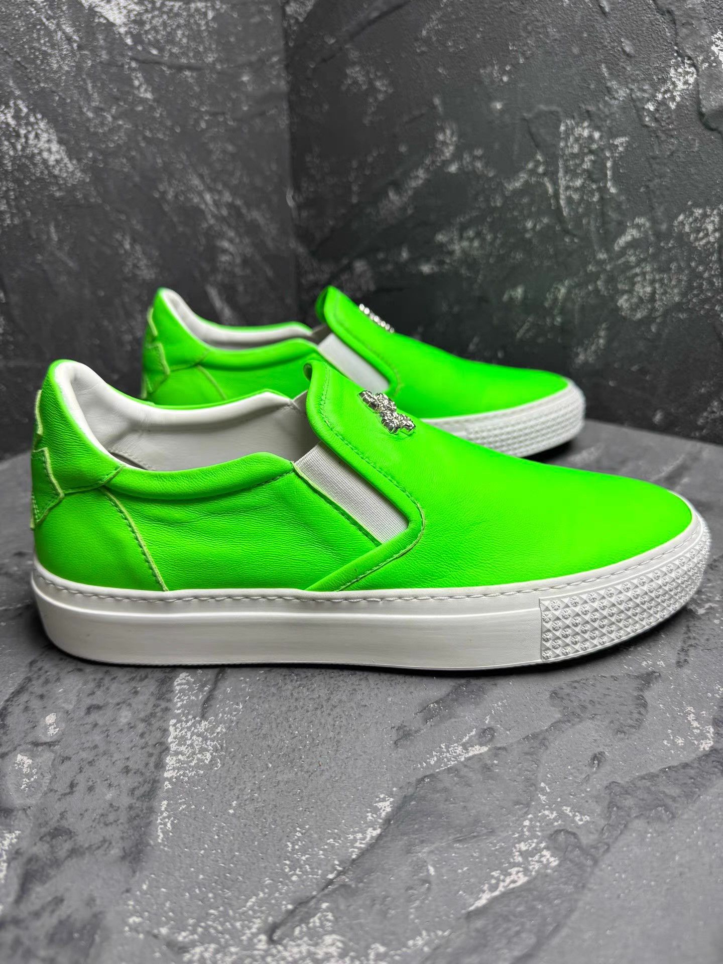 Chrome Hearts Chrome Hearts Fluorescent Green Flame Cross Sneakers Q10 Size US 6 / EU 39 - 7 Thumbnail