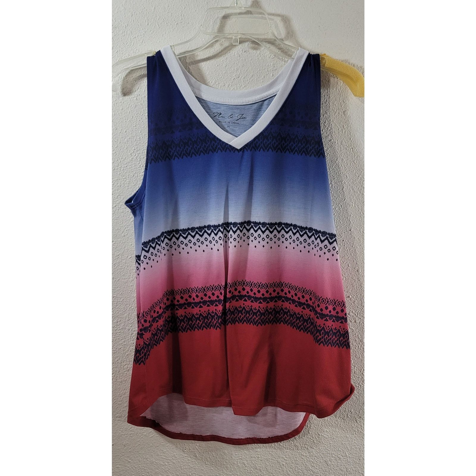 Other Mic & Jax Red White Blue Ombre Sleeveless Top Medium Flowy Size M / US 6-8 / IT 42-44 - 5 Thumbnail