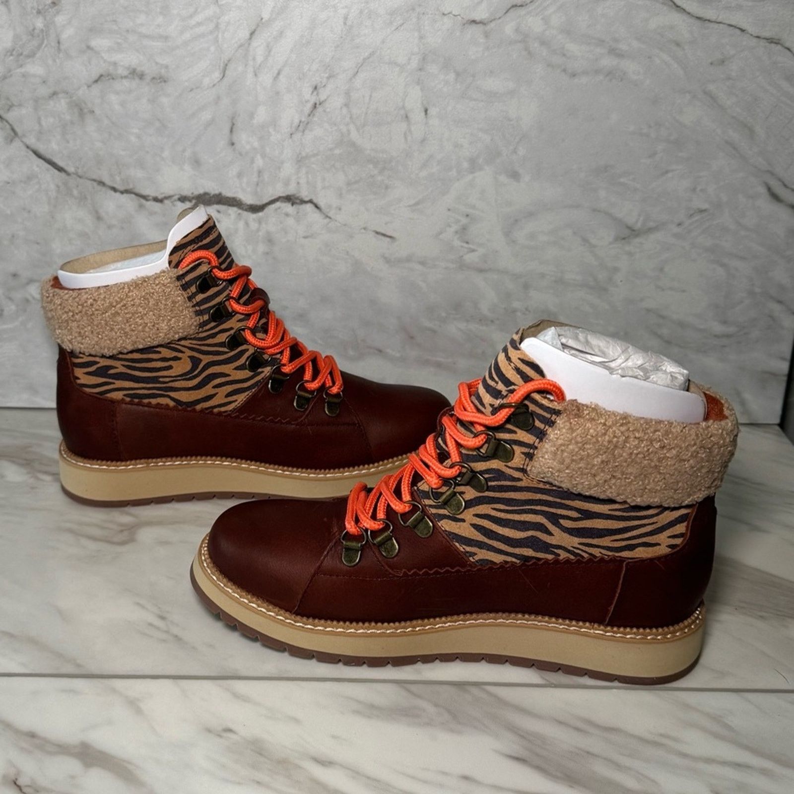 Toms TOMS Mesa Waterproof Boots Brown Leather & Zebra Print 6 Size US 6 / IT 36 - 6 Thumbnail