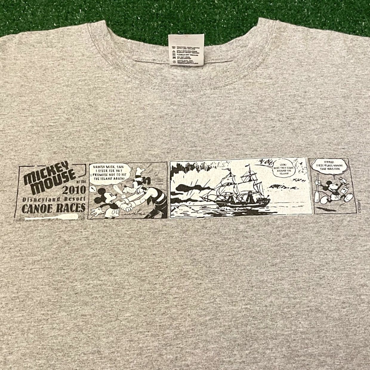 Disney VINTAGE Disney Mickey Mouse Cast Member Disneyland Canoe Race Shirt Mens M Gray 90s Cartoon Disney Mens NM Size US M / EU 48-50 / 2 - 2 Thumbnail