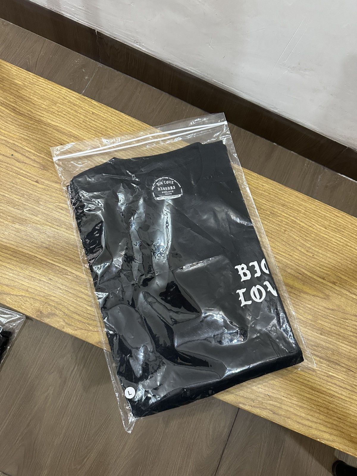Japanese Brand Big Love Record Tokyo tee 25 "Black" - L Size US L / EU 52-54 / 3 - 6 Thumbnail