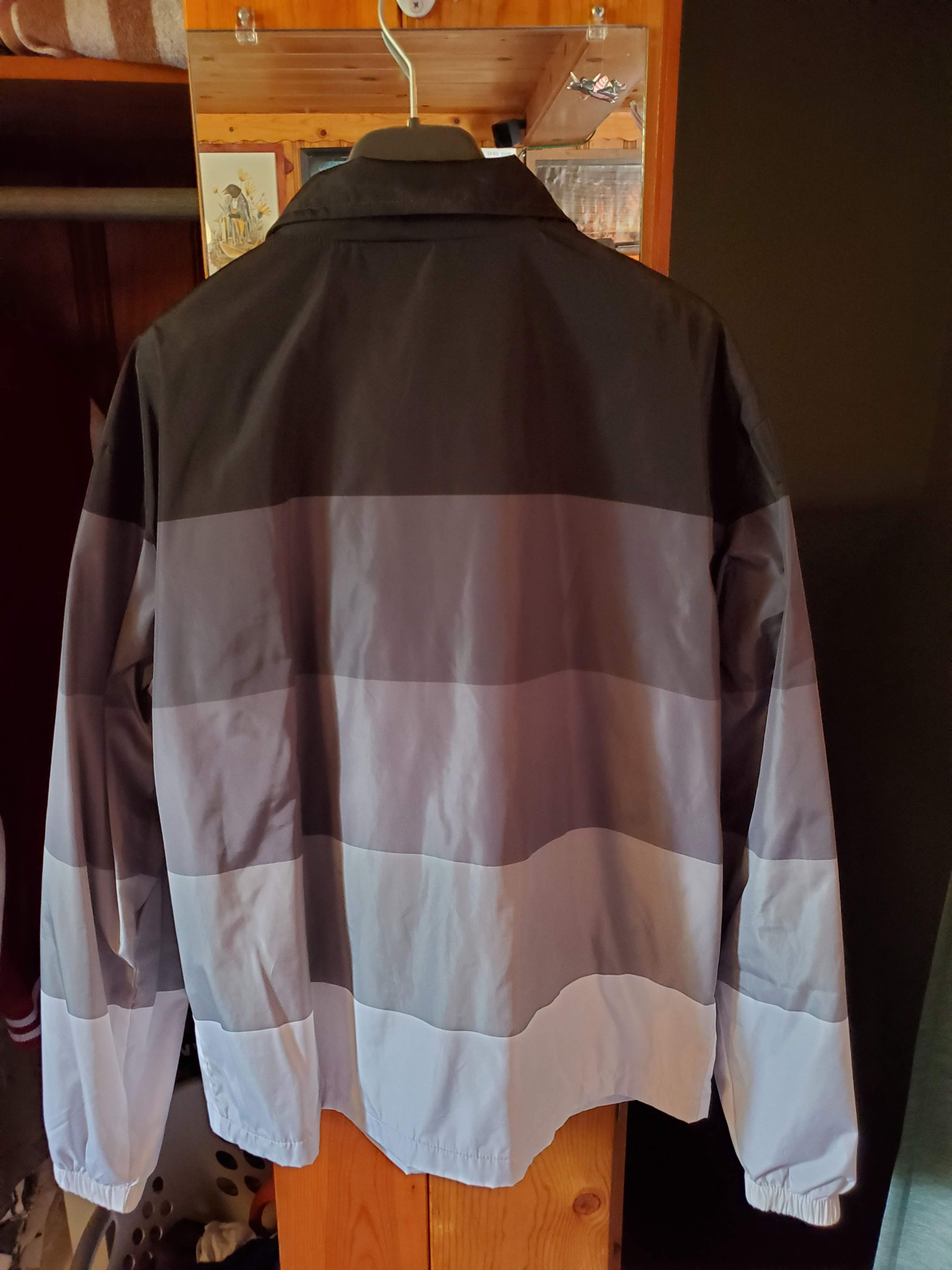 Steady Hands Gradient Cargo Windbreaker Size US M / EU 48-50 / 2 - 1 Thumbnail