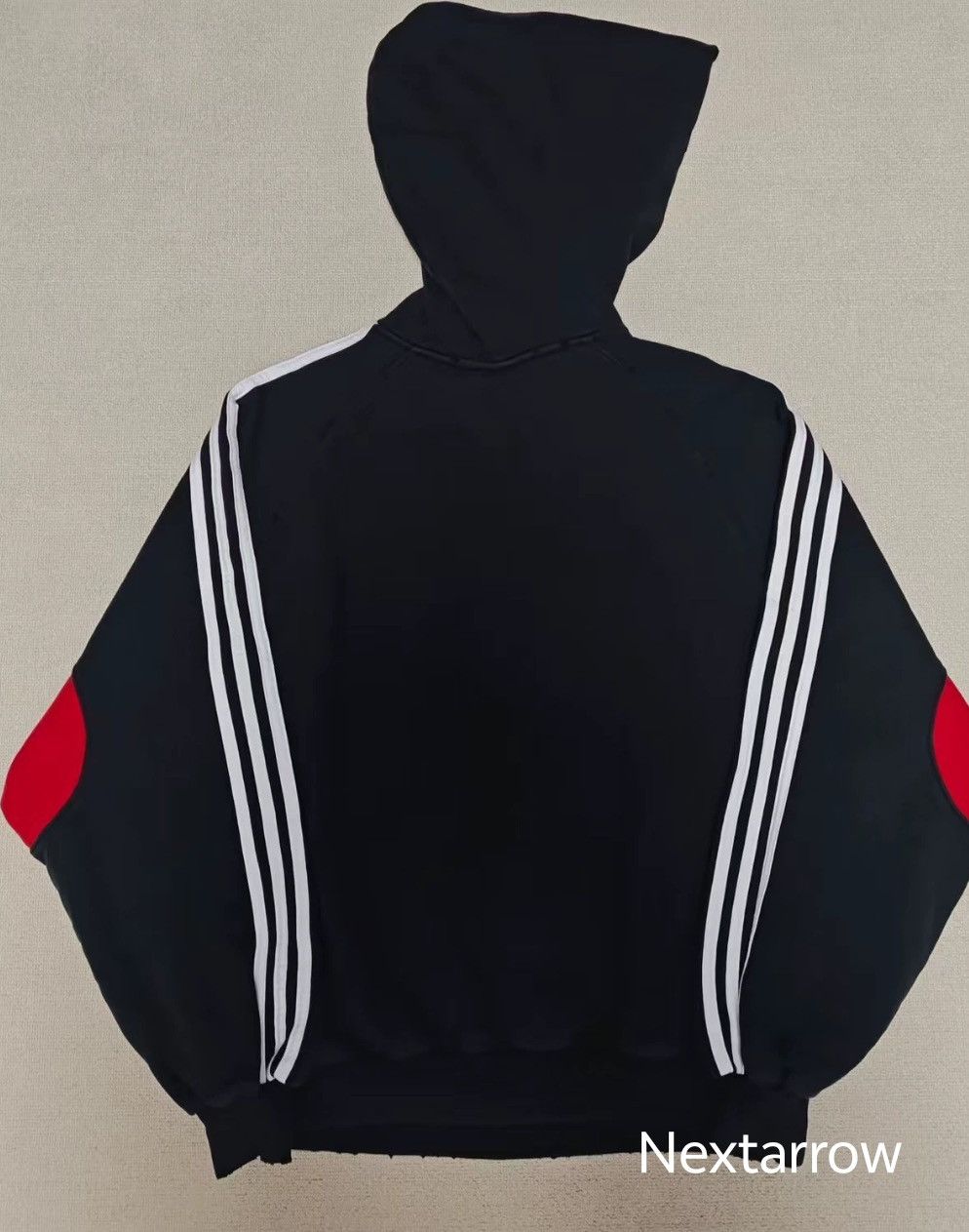 Balenciaga Balenciaga xAdidas 23ss red and black hooded 2412-Nextarrow Size US XS / EU 42 / 0 - 2 Thumbnail
