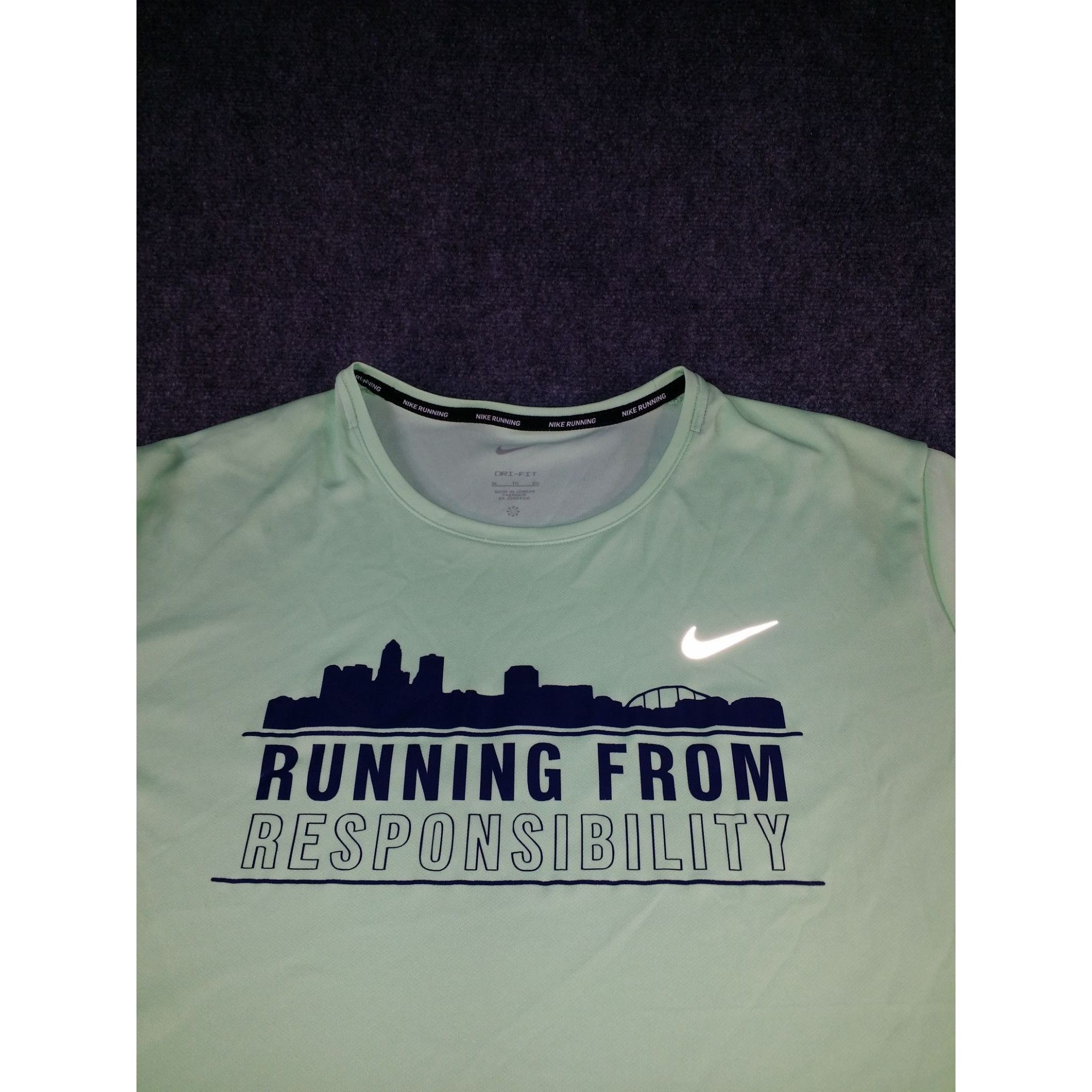 Nike Nike Tshirt Men Sz XL Lime Green Dri Fit Running From Respon Size US XL / EU 56 / 4 - 2 Thumbnail