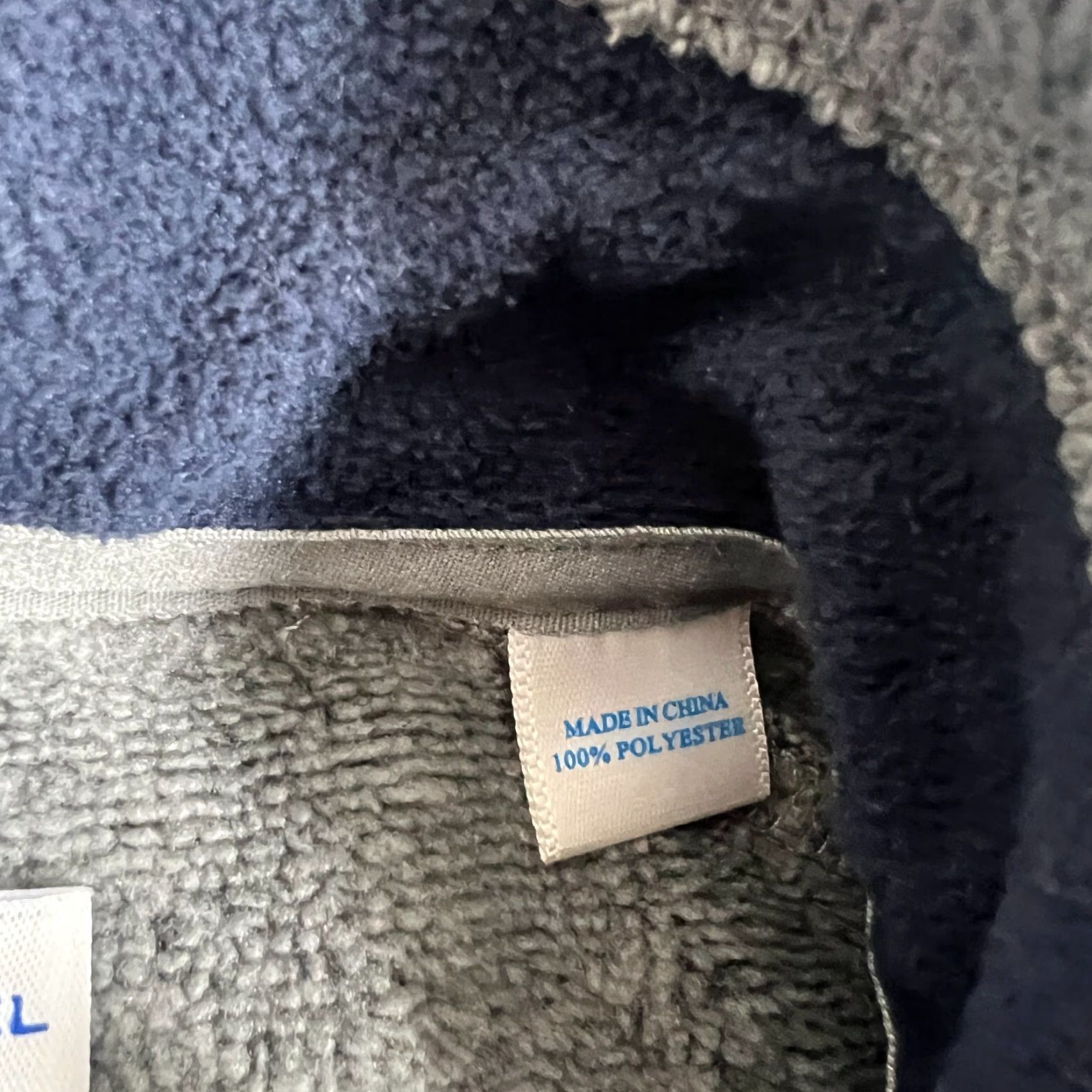 Southern Tide Southern Tide Vest Men's Size XL Gray Full Zip Pockets Front Logo Fleece Zip Stand-Up Collar Vest Style Logo Accents Navy? Size US XL / EU 56 / 4 - 5 Thumbnail