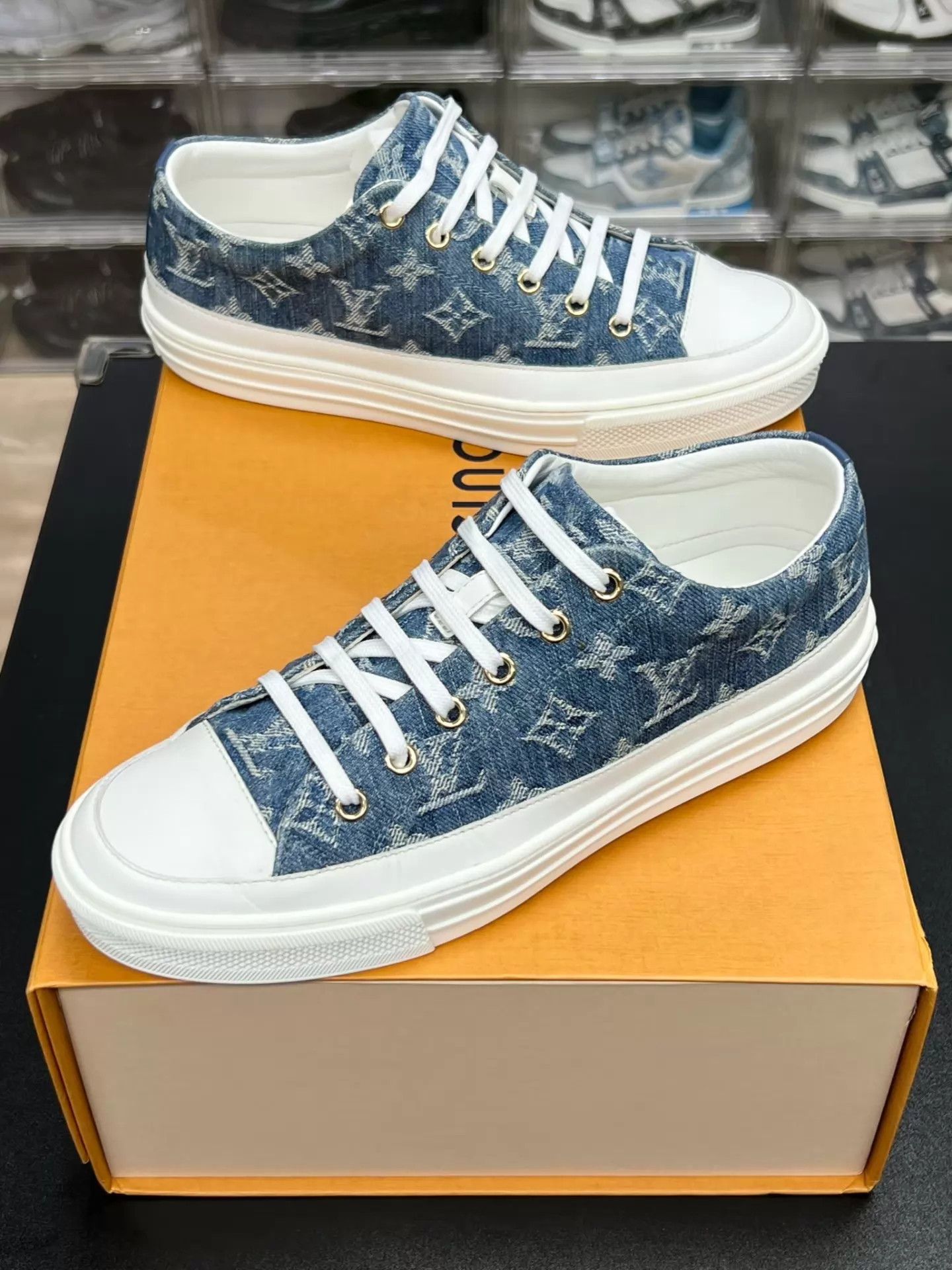 Louis Vuitton LV Stellar Denim Blue Low-Top Sneakers 39 Size US 8 / IT 38 - 1 Thumbnail