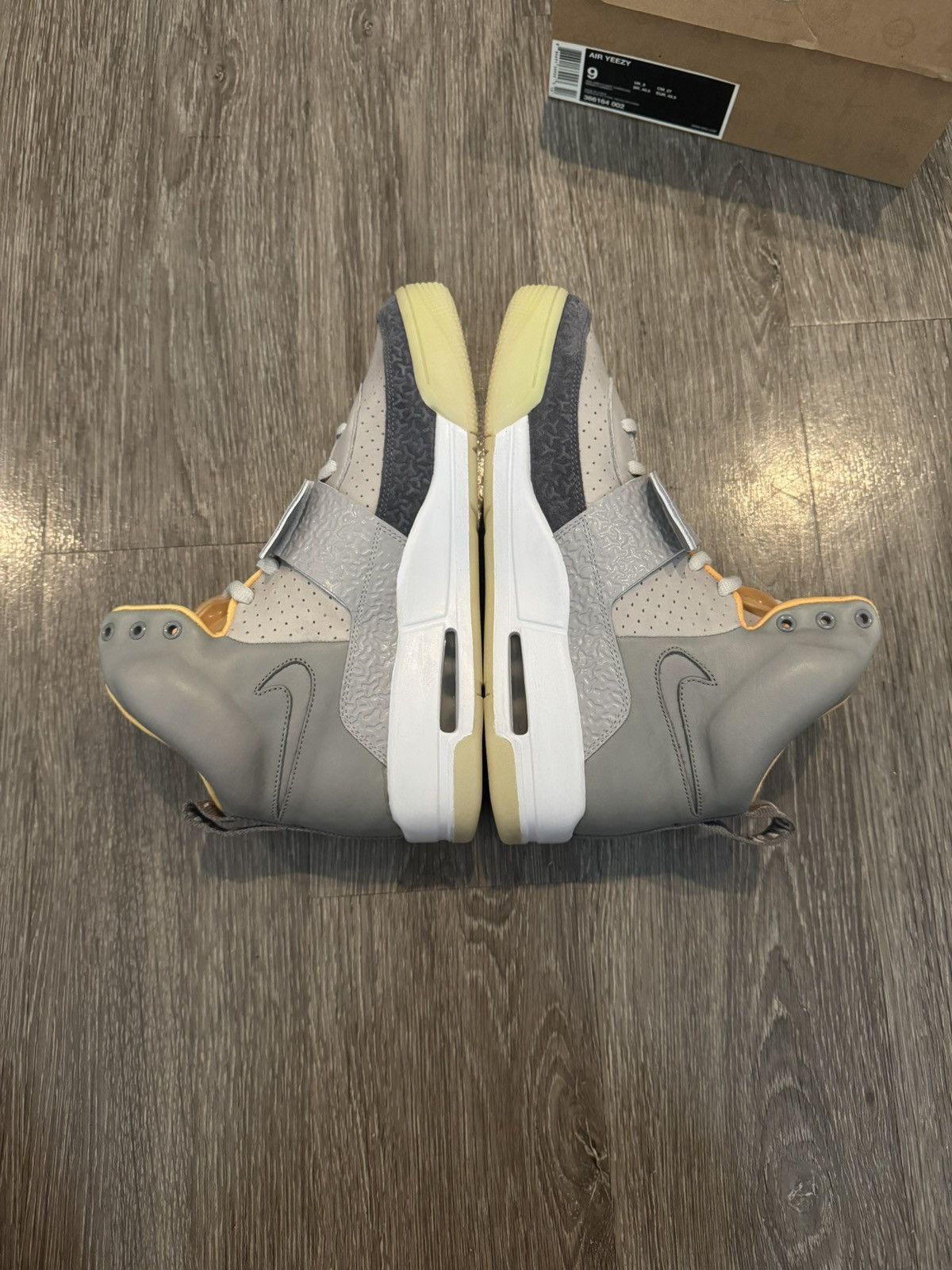 Kanye West × Nike 2009 Nike Air Yeezy Zen Grey Size 9 Brand New Size US 9 / EU 42 - 5 Thumbnail