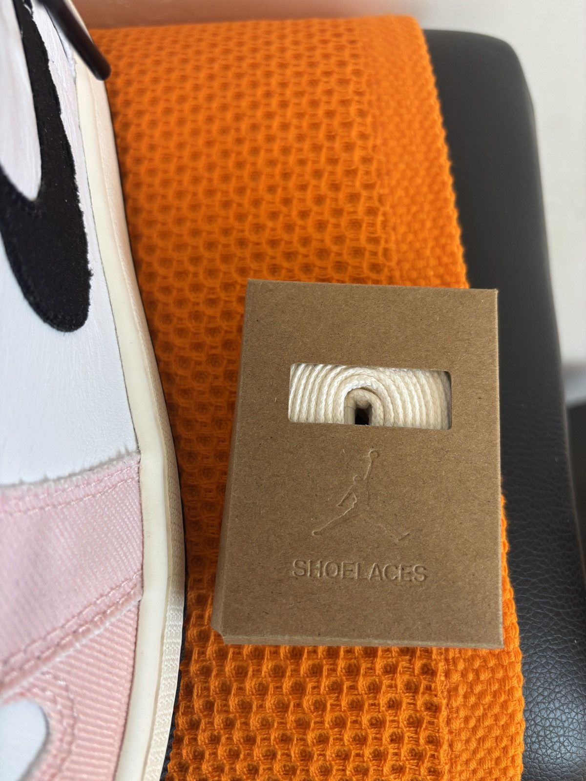 Jordan Brand Jordan 1 High OG Skyline Size US 9 / EU 42 - 9 Thumbnail