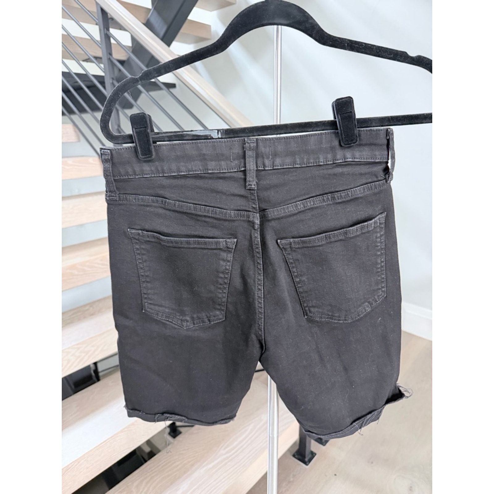 Express Express Men’s Black Denim Bermuda Slim Shorts size 28 Size US 28 / EU 44 - 2 Thumbnail