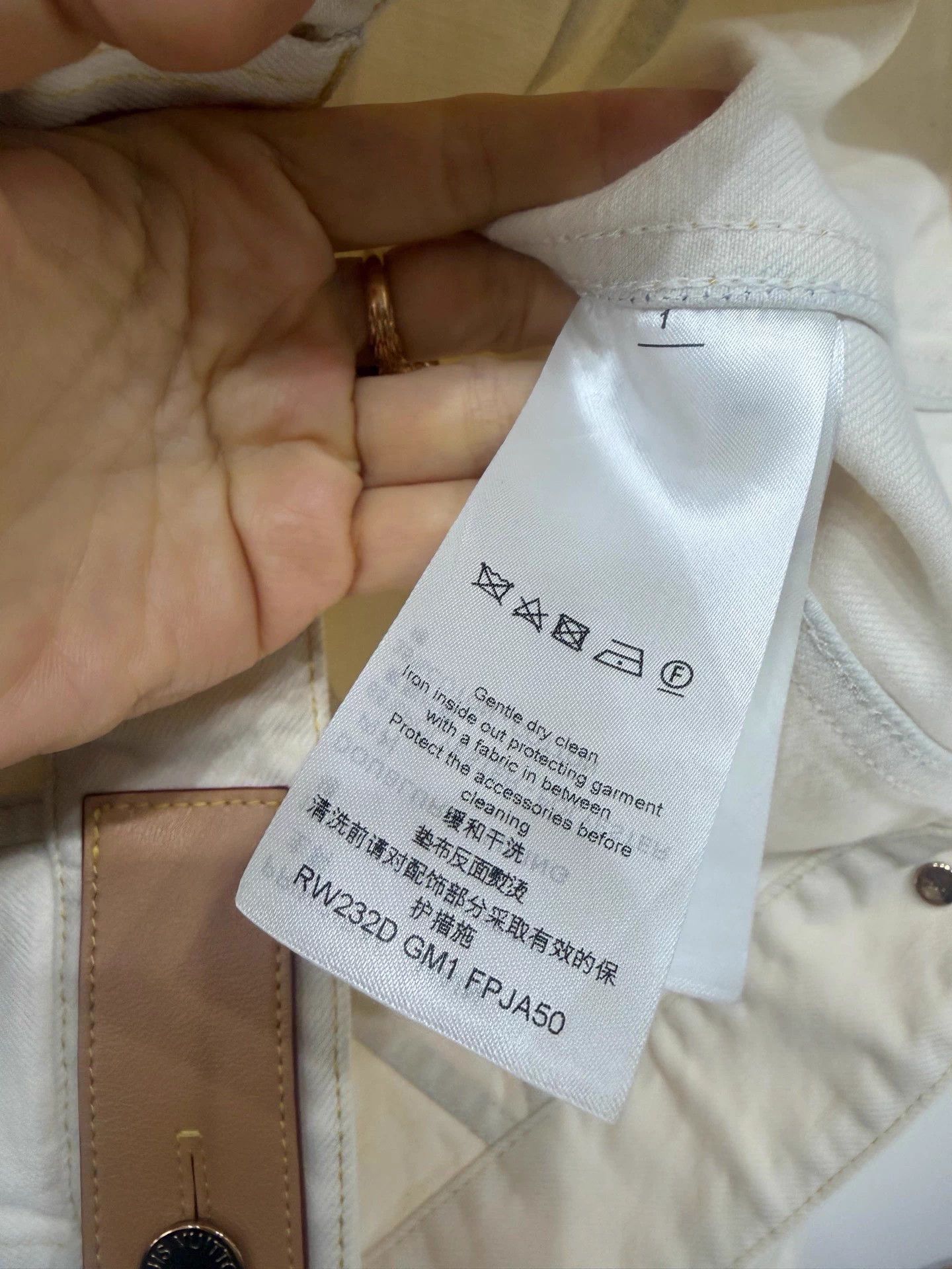 Louis Vuitton Lv Vintage Leather Panel Ivory Denim Jacket 36 99N Size M / US 6-8 / IT 42-44 - 4 Thumbnail