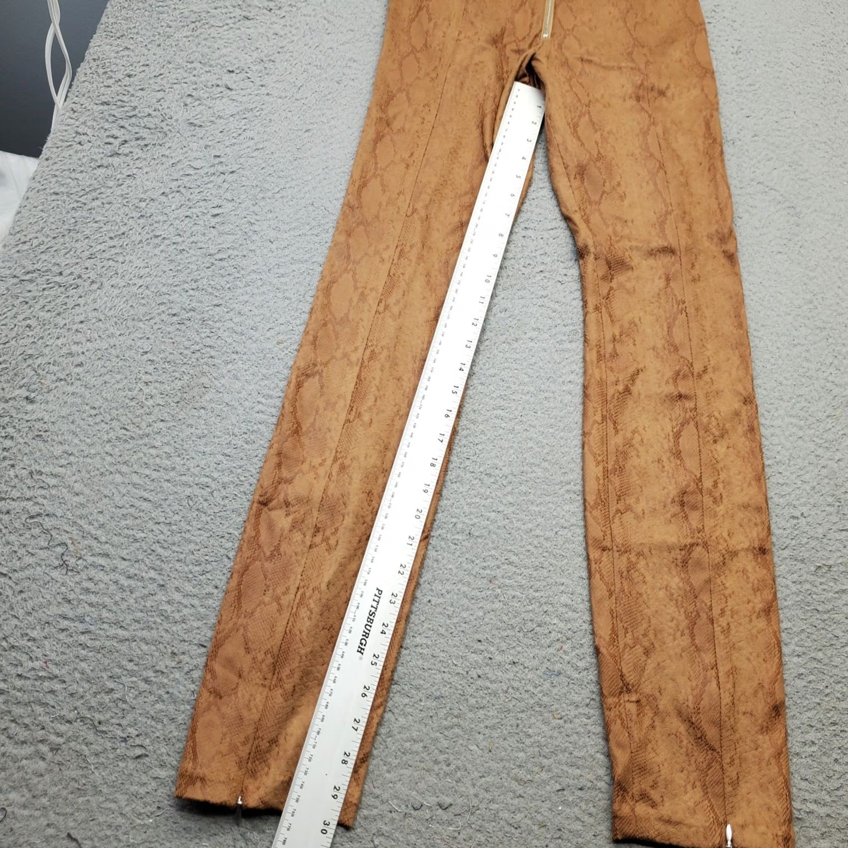 Good American Good American Womens 2 Brown Snake Print Microsuede Ankle Zip Pants Size 26" / US 2 / IT 38 - 5 Thumbnail