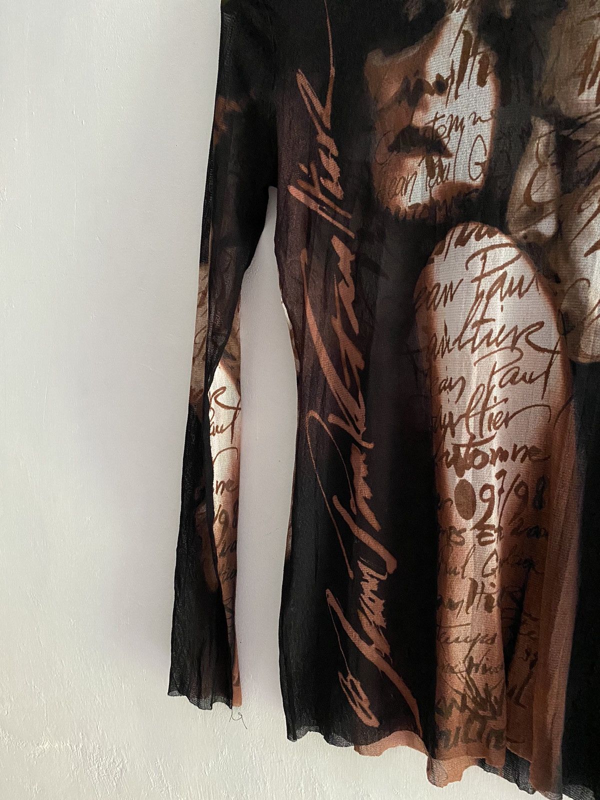Jean Paul Gaultier AW 97/98 Jean Paul Gaultier kissing lovers mesh top Size US L / EU 52-54 / 3 - 4 Thumbnail