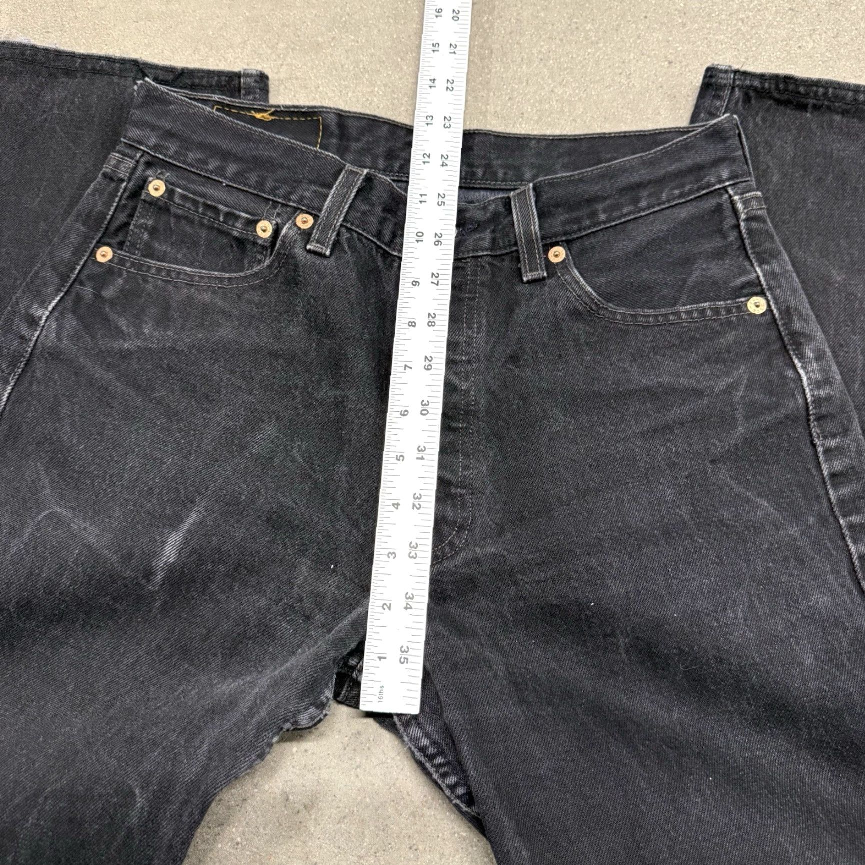 VINTAGE Levi's 501 Denim Jeans Black 30x30 Button Fly Made in USA 90s Womens Ankle 28 Regular Size