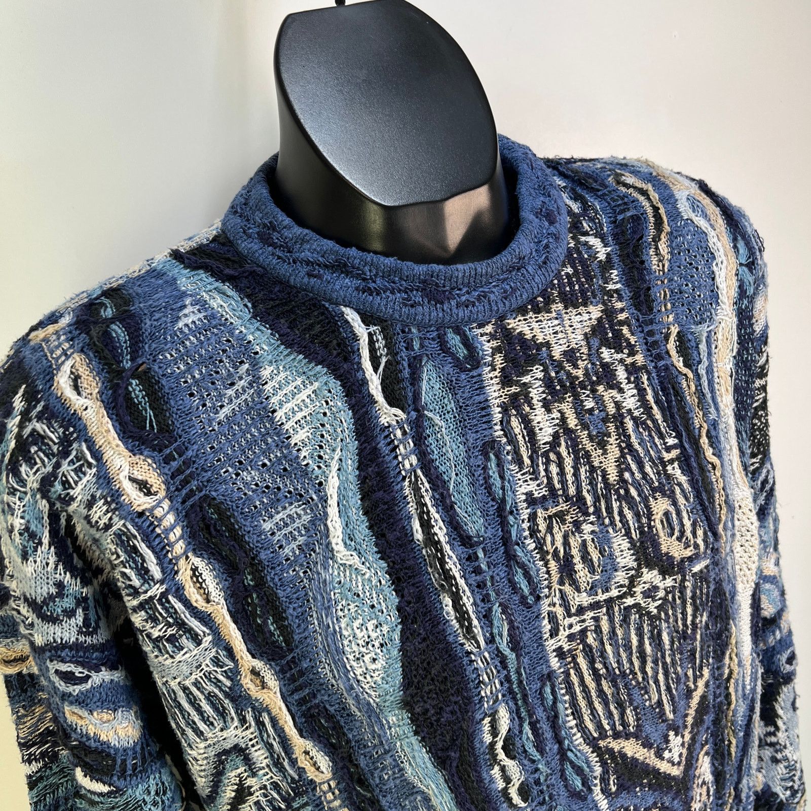Coogi Coogi Classic Linen Pullover Crewneck Sweater Blue 3D Knit Size US M / EU 48-50 / 2 - 2 Thumbnail