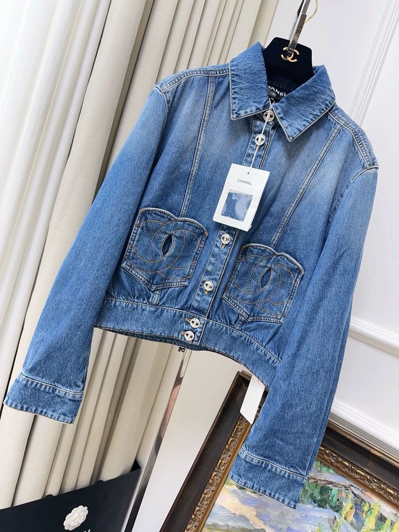 Chanel Chanel 24P Spring and Summer Preview Xin Zhilei's same lov Size M / US 6-8 / IT 42-44 - 1 Thumbnail
