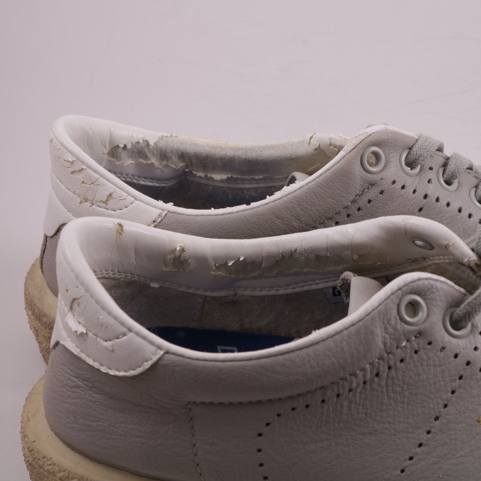 Golden Goose Golden Goose Deluxe Brand Gray Tennis Sneakers 36 6 Size US 6 / IT 36 - 5 Thumbnail