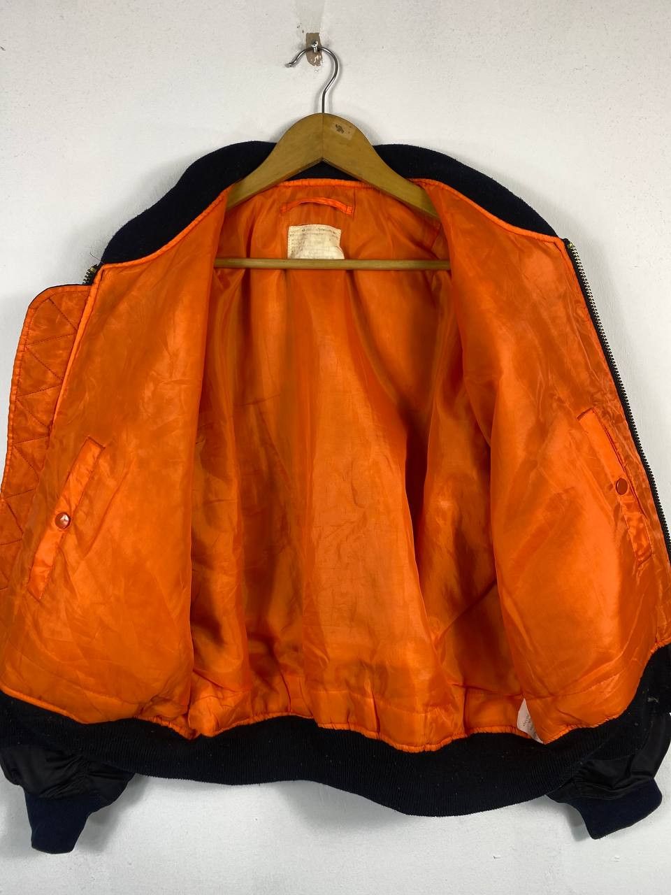Japanese Brand japanese brand airforce ma-1 bomber jacket nice design Size US M / EU 48-50 / 2 - 5 Thumbnail