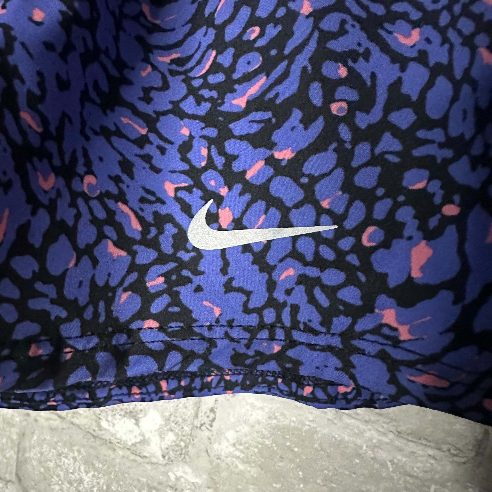 Nike Nike Women's One Dri-FIT Mid-Rise 3" Brief-Lined Shorts NWT Size 28" / US 6 / IT 42 - 3 Thumbnail