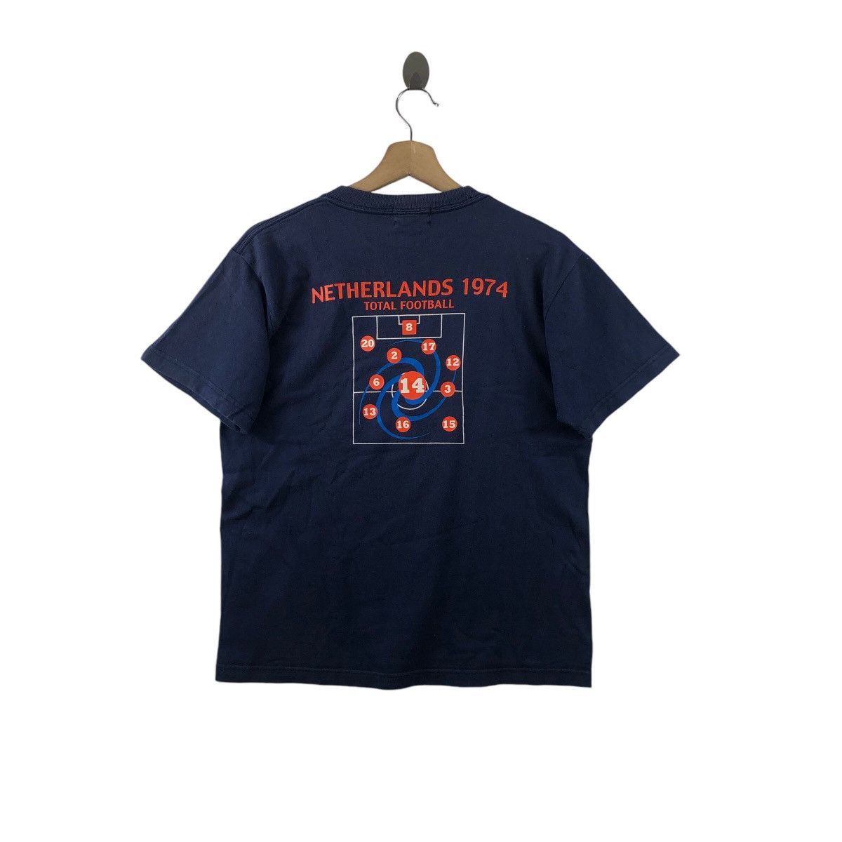 Vintage Vintage Matthews Trick Netherlands Total Football Tee Shirt Size US S / EU 44-46 / 1 - 3 Thumbnail