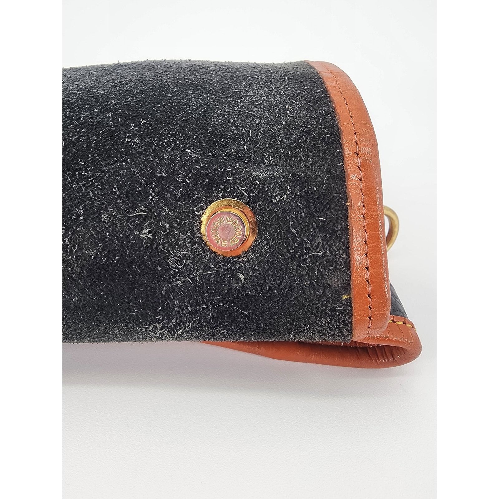Dooney & Bourke Vintage Dooney & Bourke Black All Weather Leather Handle Bag Size ONE SIZE - 7 Thumbnail