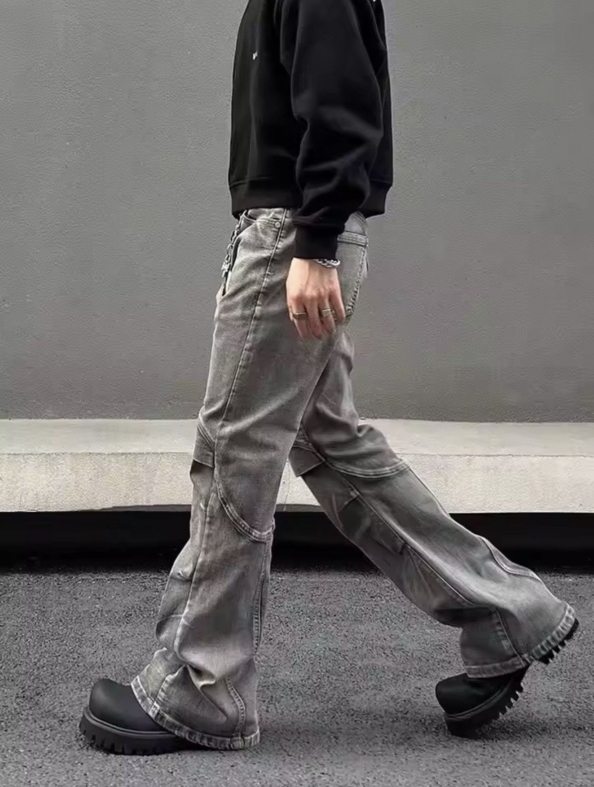 Japanese Brand Japanese + Denim + Y2K + Flared Size US 26 / EU 42 - 2 Thumbnail