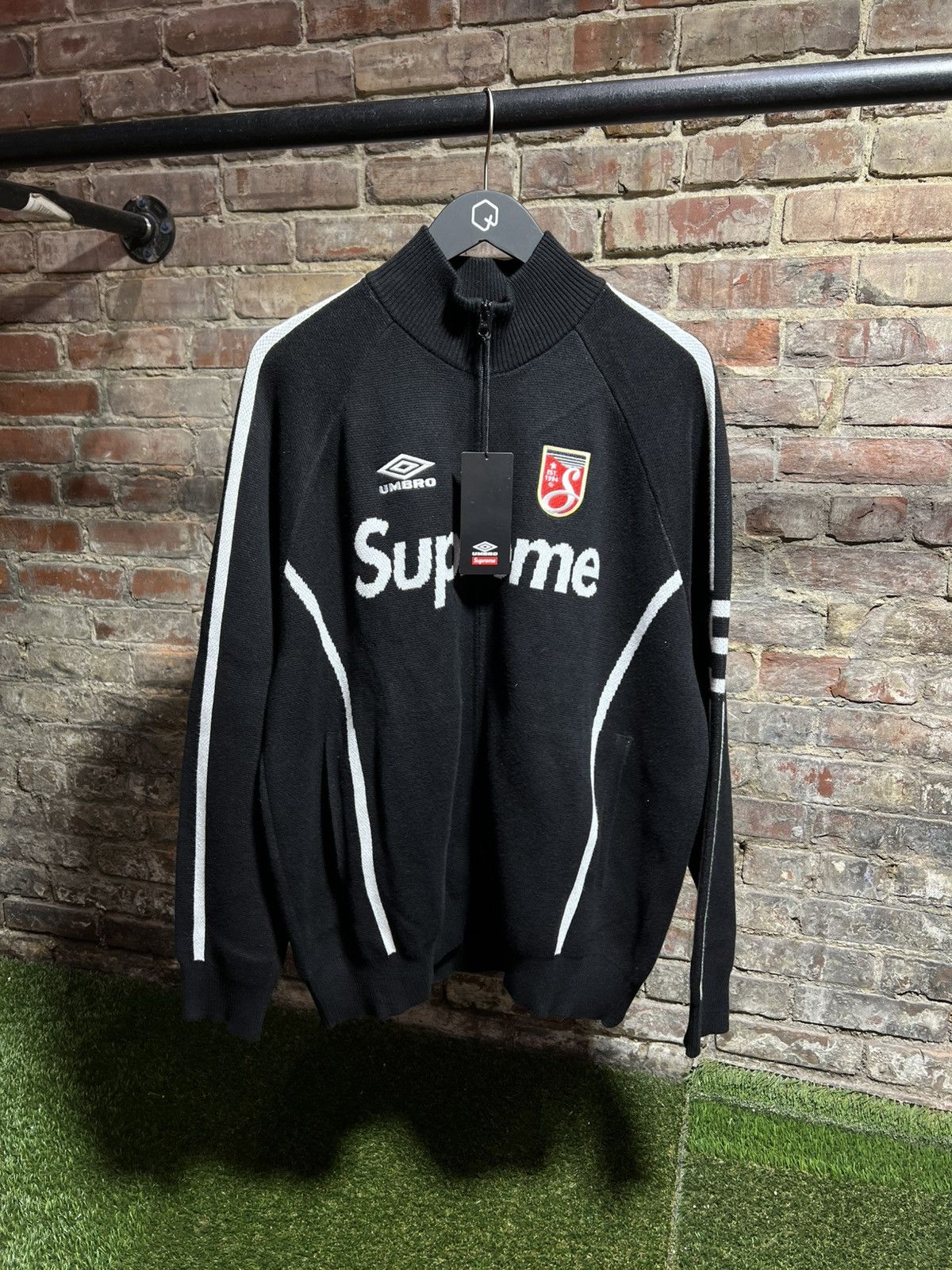 Supreme Umbro Zip Up Sweater Black 最安値 Supreme Umbro Zip Up Sweater Black | eBay