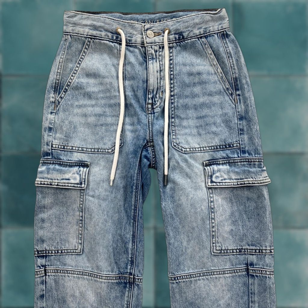 American Eagle Outfitters VINTAGE American Eagle Jeans Womens 00 Light Wash Cargo Jogger Drawstring Elastic Hem Size 24" / US 00 / IT 34 - 1 Thumbnail