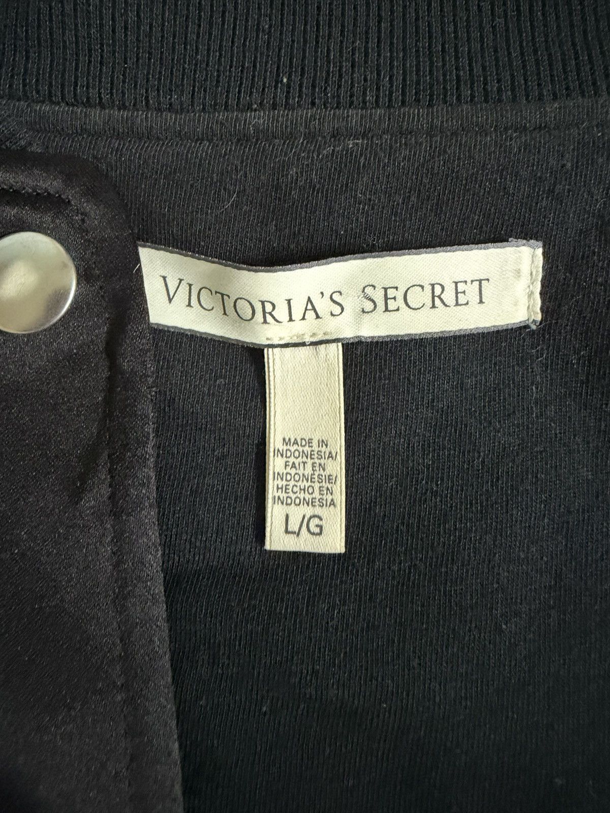Victoria's Secret Victoria’s Secret 2016 Paris Black Satin Bomber Jacket L Size L / US 10 / IT 46 - 4 Thumbnail