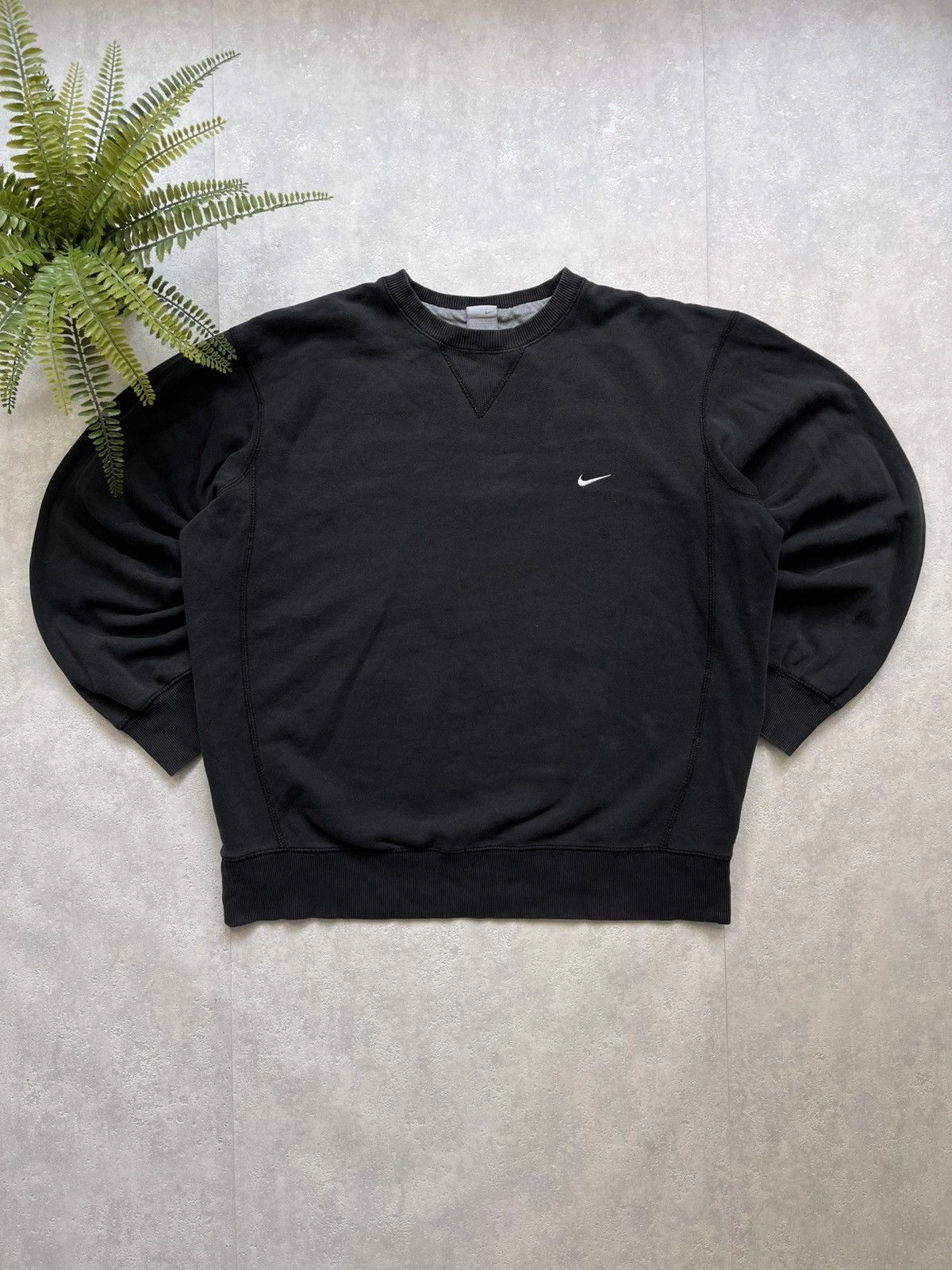 Nike 90’s NIKE VINTAGE RETRO BASIC SWOOSH LOGO BOXY CREWNECK Y2K Size US XL / EU 56 / 4 - 1 Thumbnail