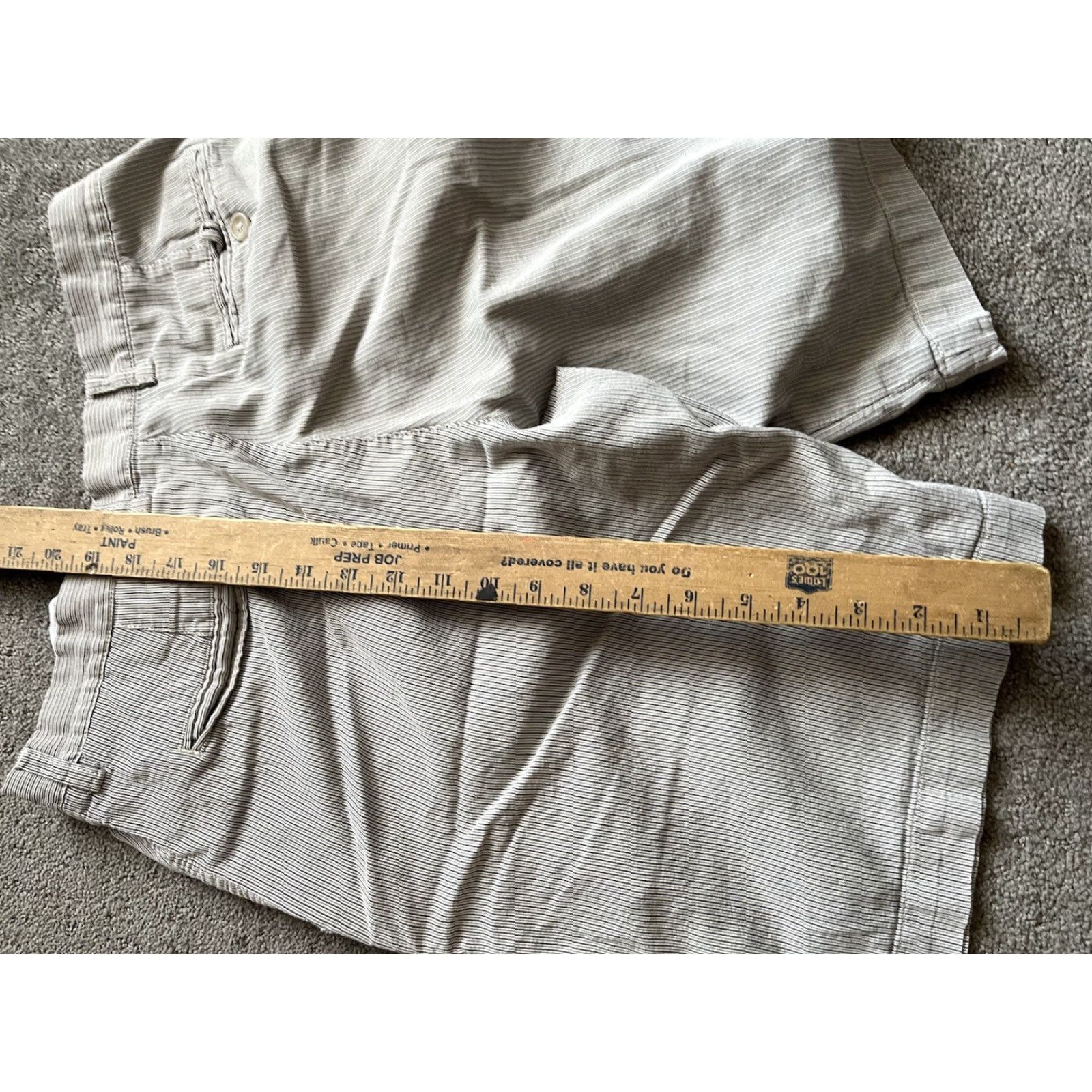Banana Republic Banana Republic Shorts Mens 33 Gray Striped Chino Flat Front Casual Belt Loops Cotton Inseam 11 in Regular Size US 34 / EU 50 - 4 Thumbnail
