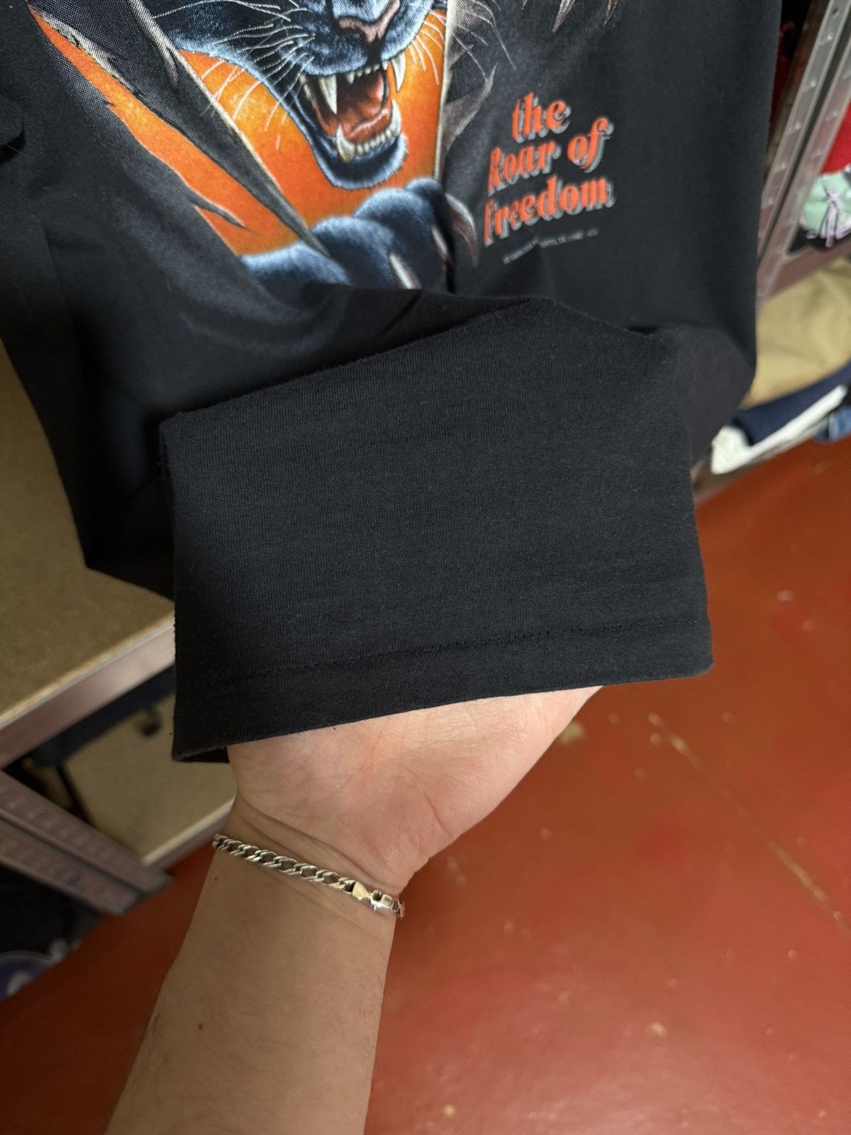 Harley Davidson × Vintage Vintage Harley Davidson 3D Emblem 1992 Roar Of Freedom Tee Size US XL / EU 56 / 4 - 6 Thumbnail