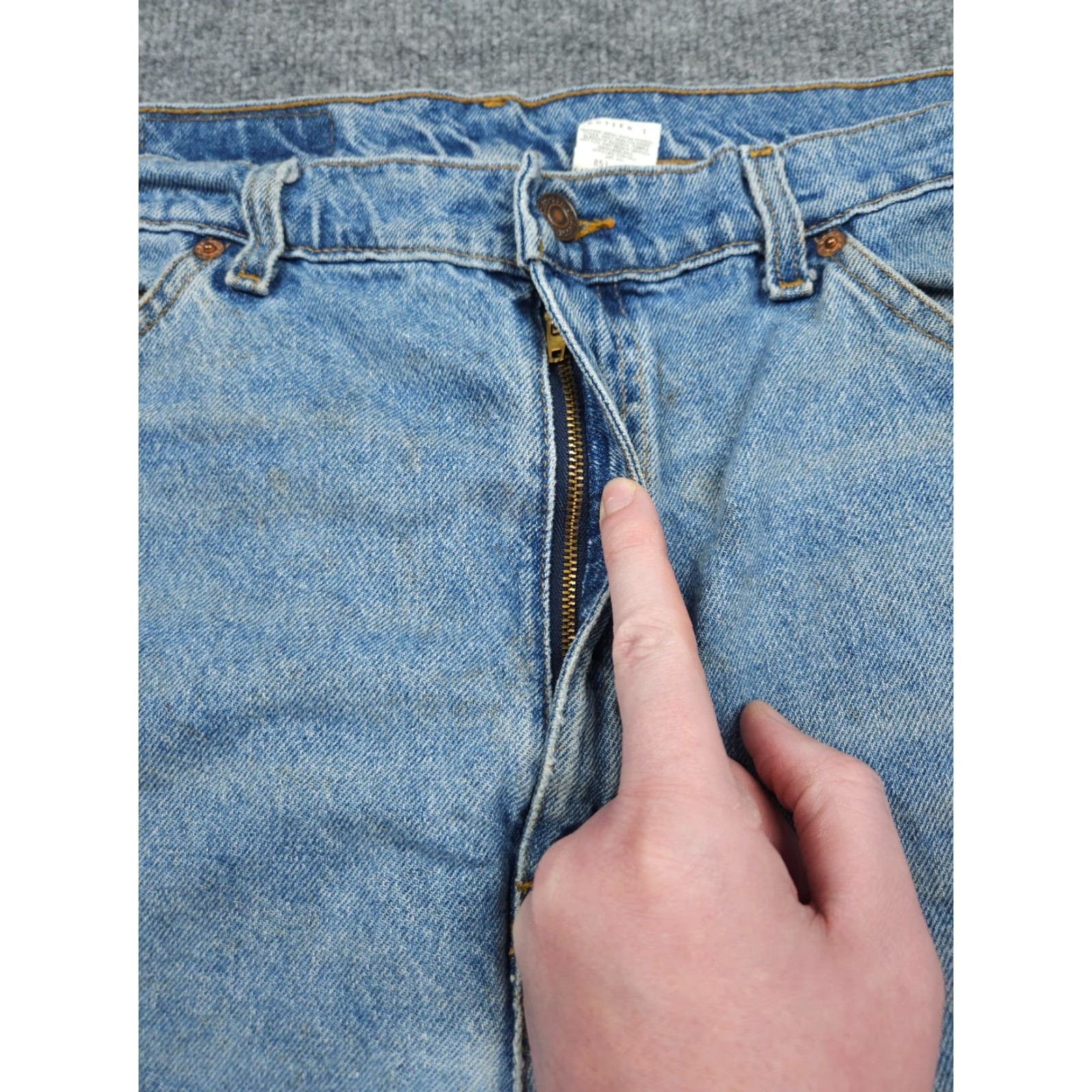 Levi's VINTAGE Levi's 505 Jeans Men's 40x30 Orange Tab Straight 38x30 90s Denim Cotton Regular Jeans Mens Size US 38 / EU 54 - 5 Thumbnail