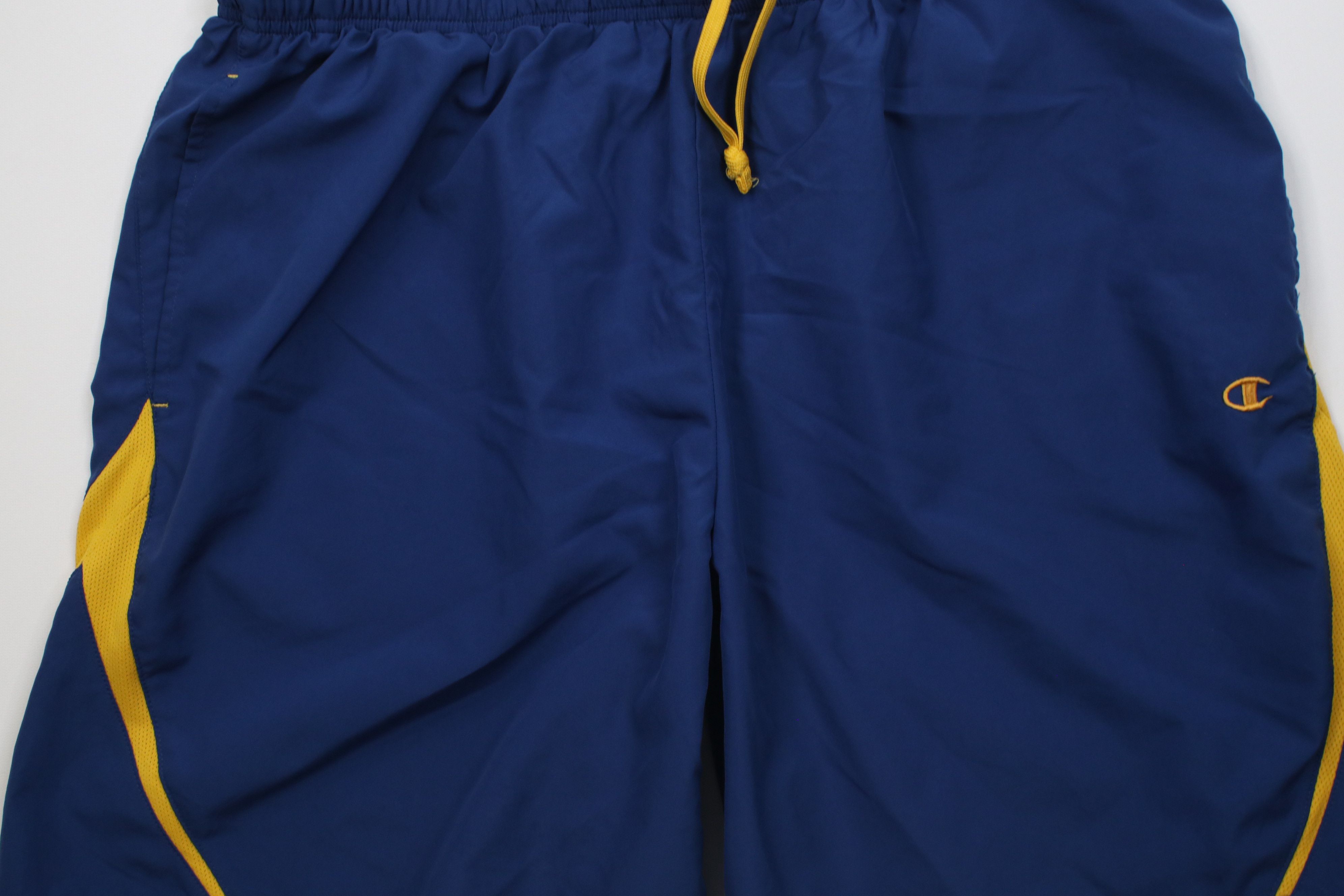 Champion Vintage 90s Y2K Champion Logo Running Jogging Soccer Shorts Size US 38 / EU 54 - 3 Thumbnail