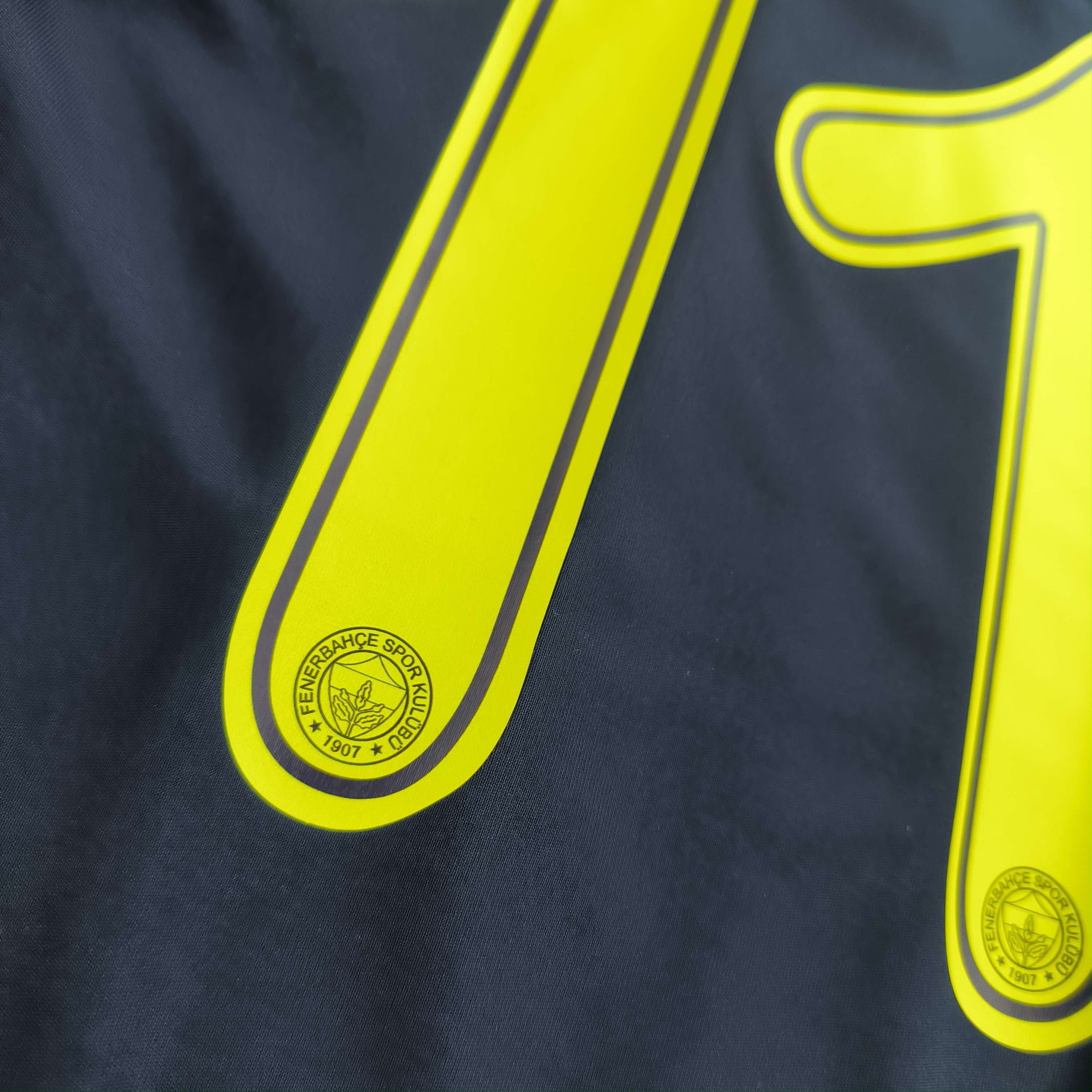 Adidas Fenerbahce 2015-16 third EL van Persie football jersey sz S Size US S / EU 44-46 / 1 - 10 Thumbnail