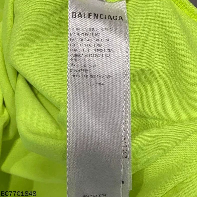 Balenciaga Balenciaga Yellow Overlap Short Sleeve Size US L / EU 52-54 / 3 - 3 Thumbnail